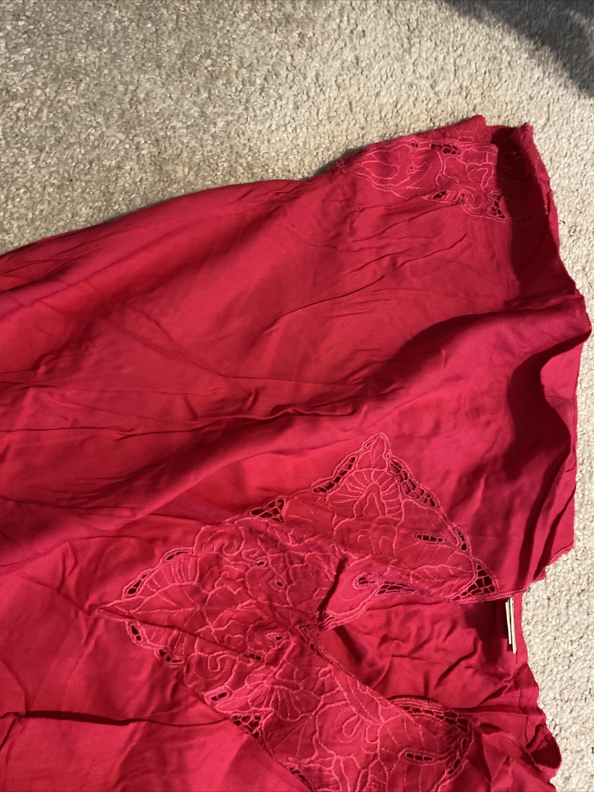 2 Piece Skirt and Top set Pink Size S. Design on Some Edges Vintage by Nicola