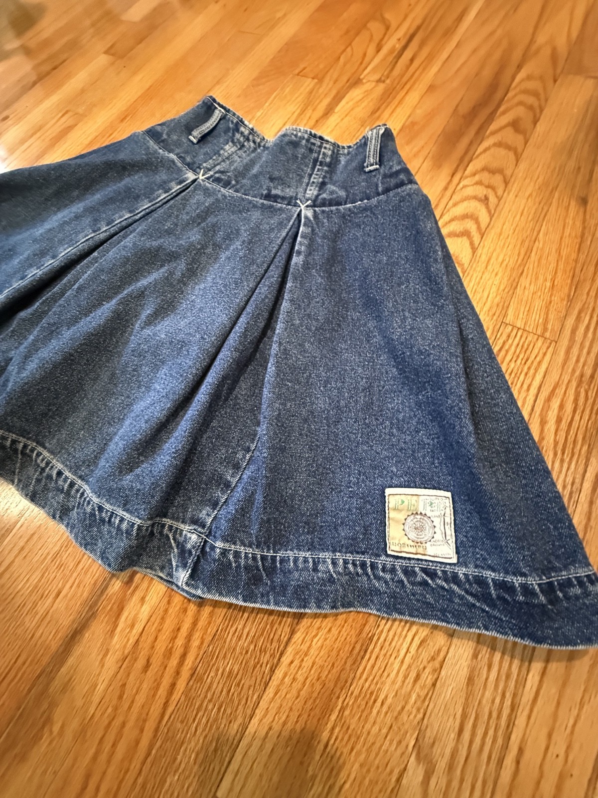 Vintage PEPE Jeans high wasted pleaded blue jean skirt Sz L 100% Cotton