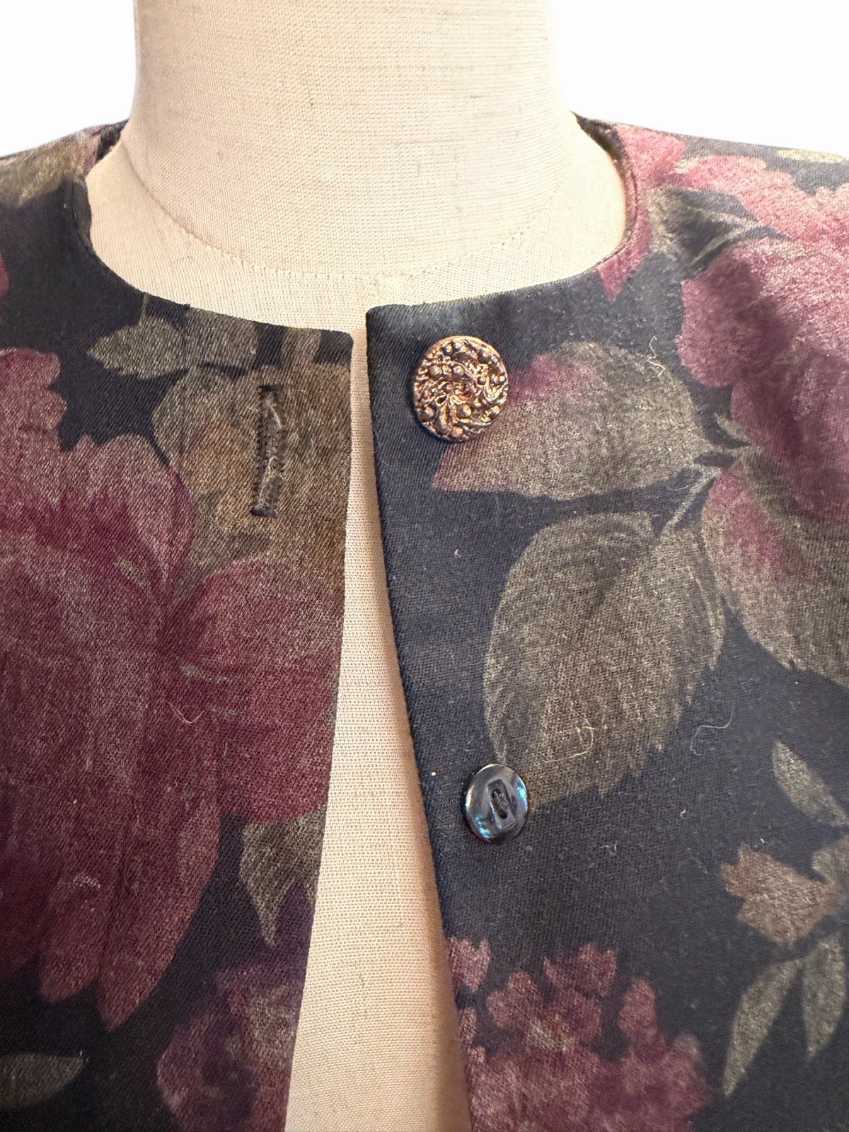 Vintage 90s Blazer Coat Woman’s Sz 2P Floral Whimsigoth Excellent Condition