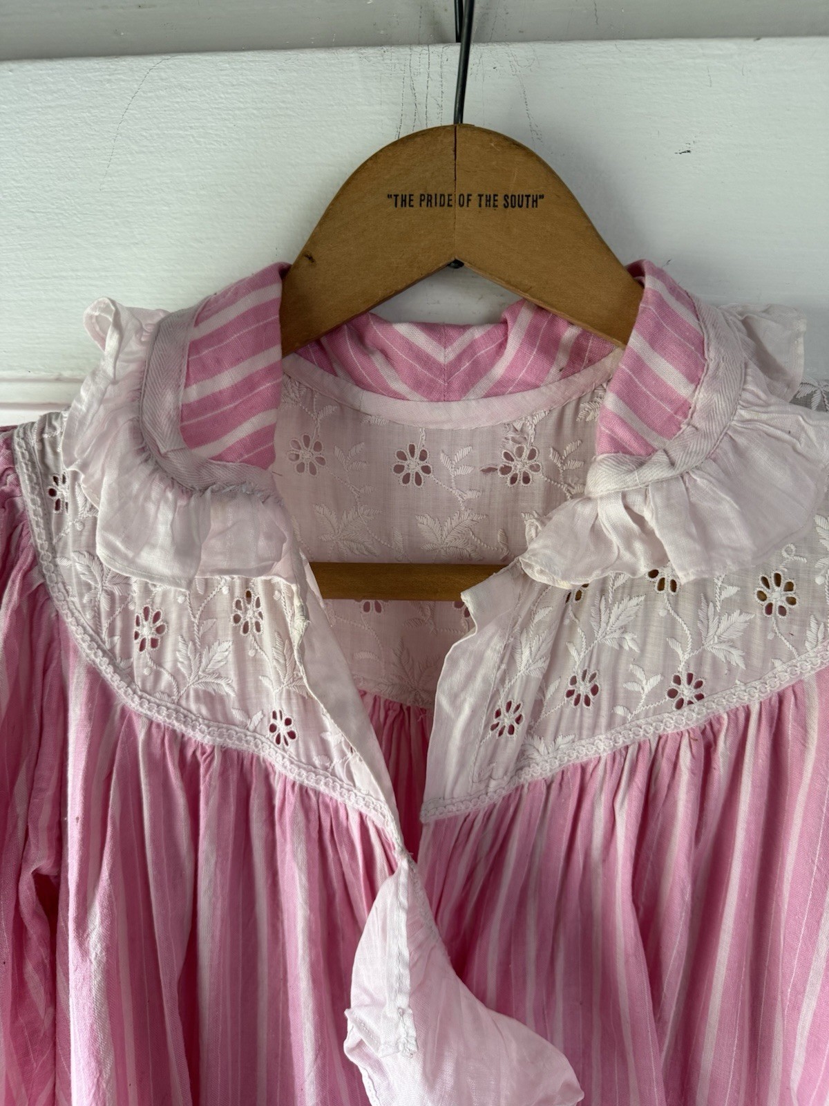 Antique Handmade Pink Striped Dressing Gown Robe In Heavy Cotton With Lace M