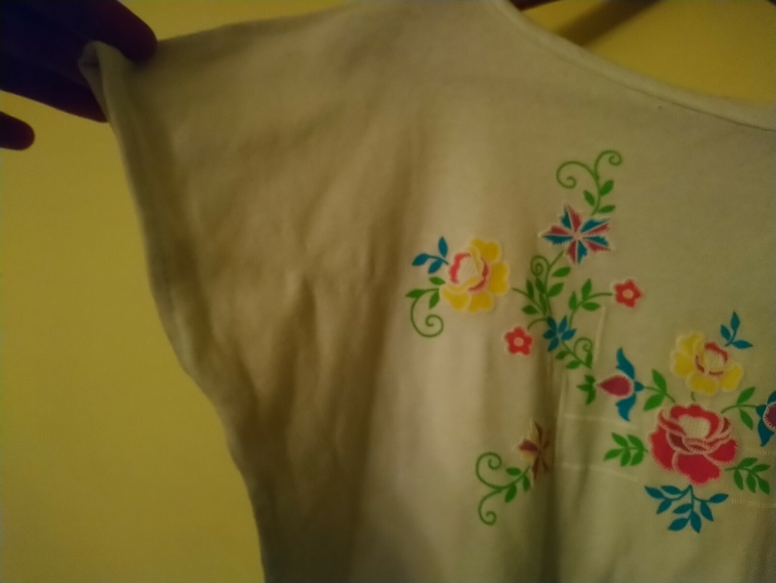 80s Vintage Jane Colby Tshirt White Floral Embroidered Cotton Sz M