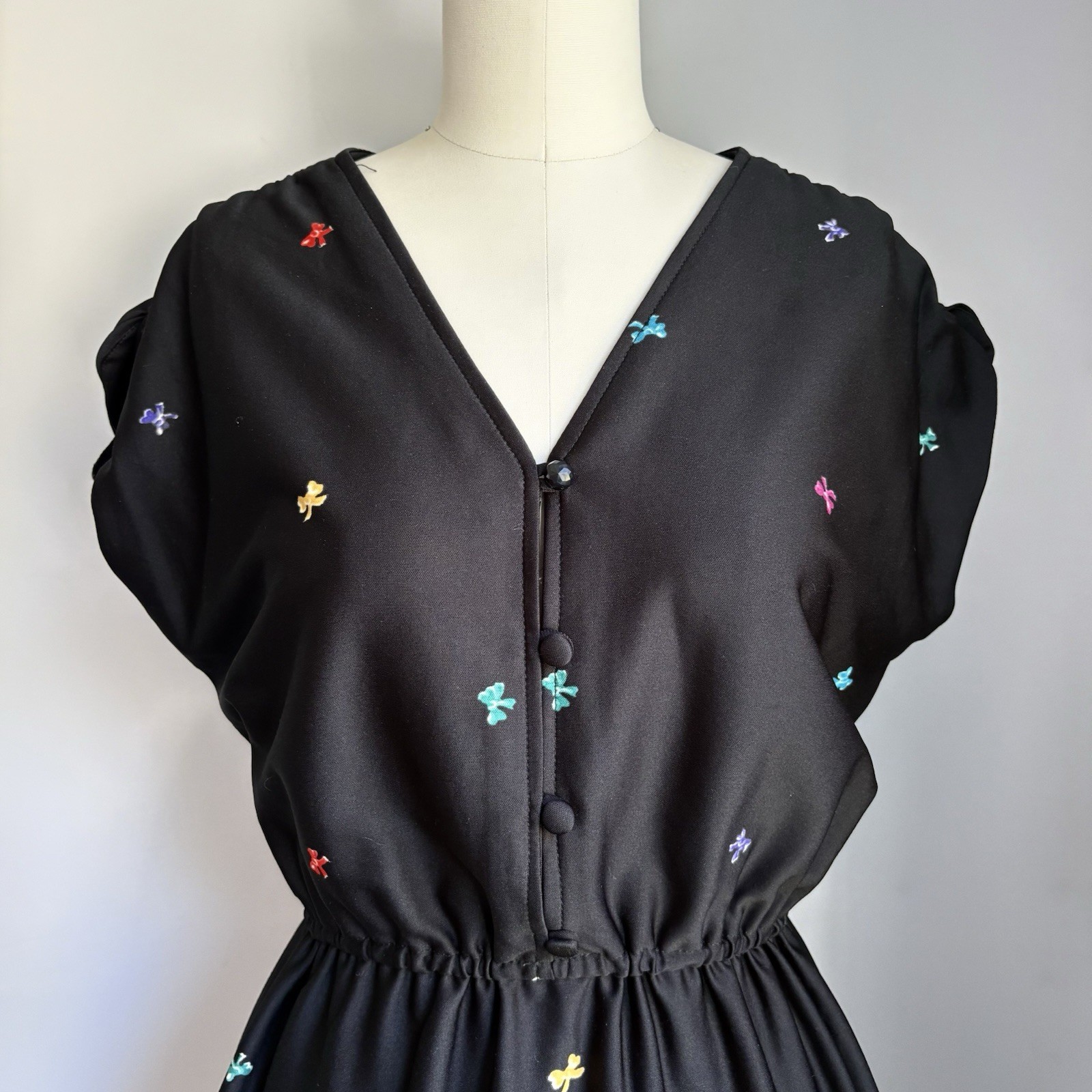 Vintage 1970’s Pop Art Bow Print on Jet Black Dress France Size S/M