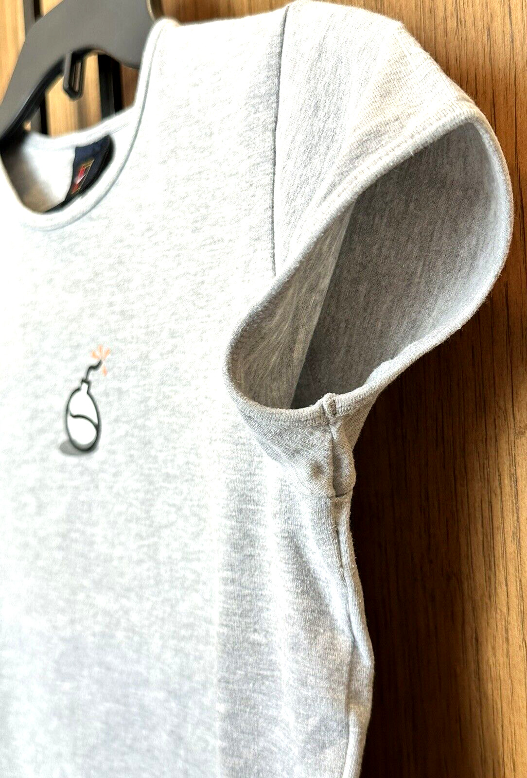 Vintage 90s Y2K Nike Tennis Bomb Graphic Fitted Gray T-Shirt Women’s Size Small