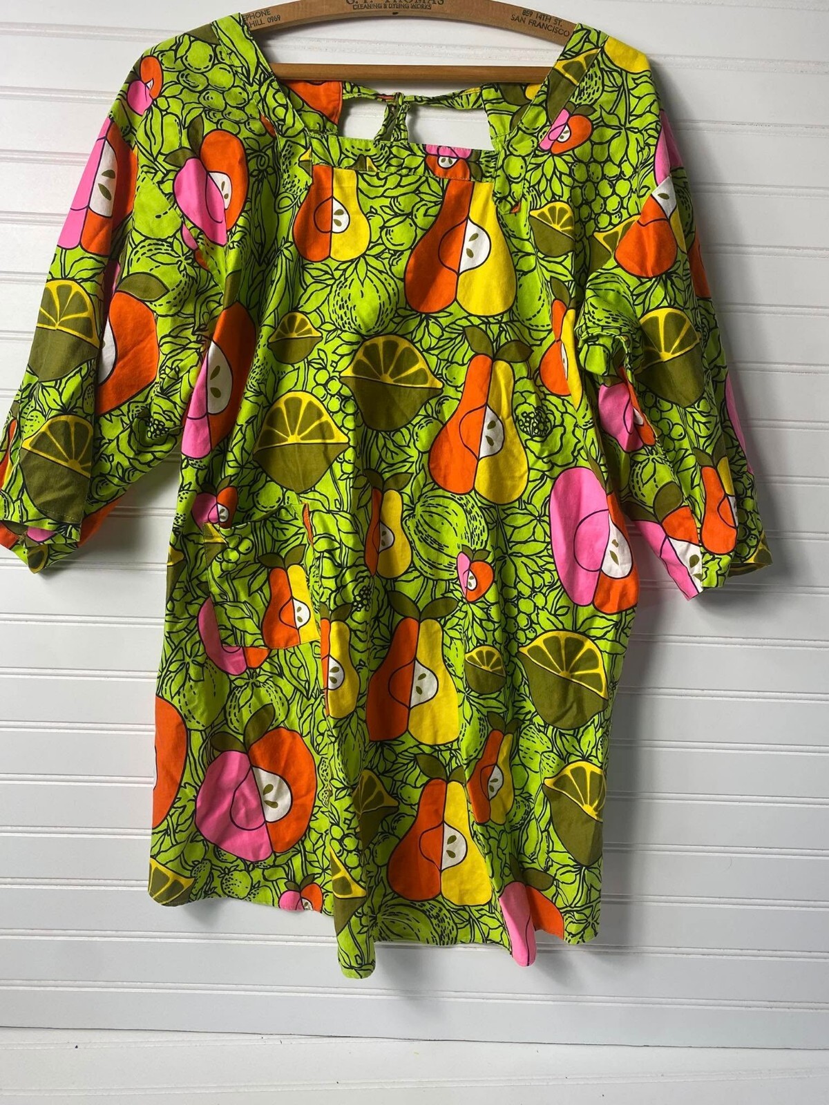 Vintage Psychedelic Fruit Funky 1960s 1970s Smock Top