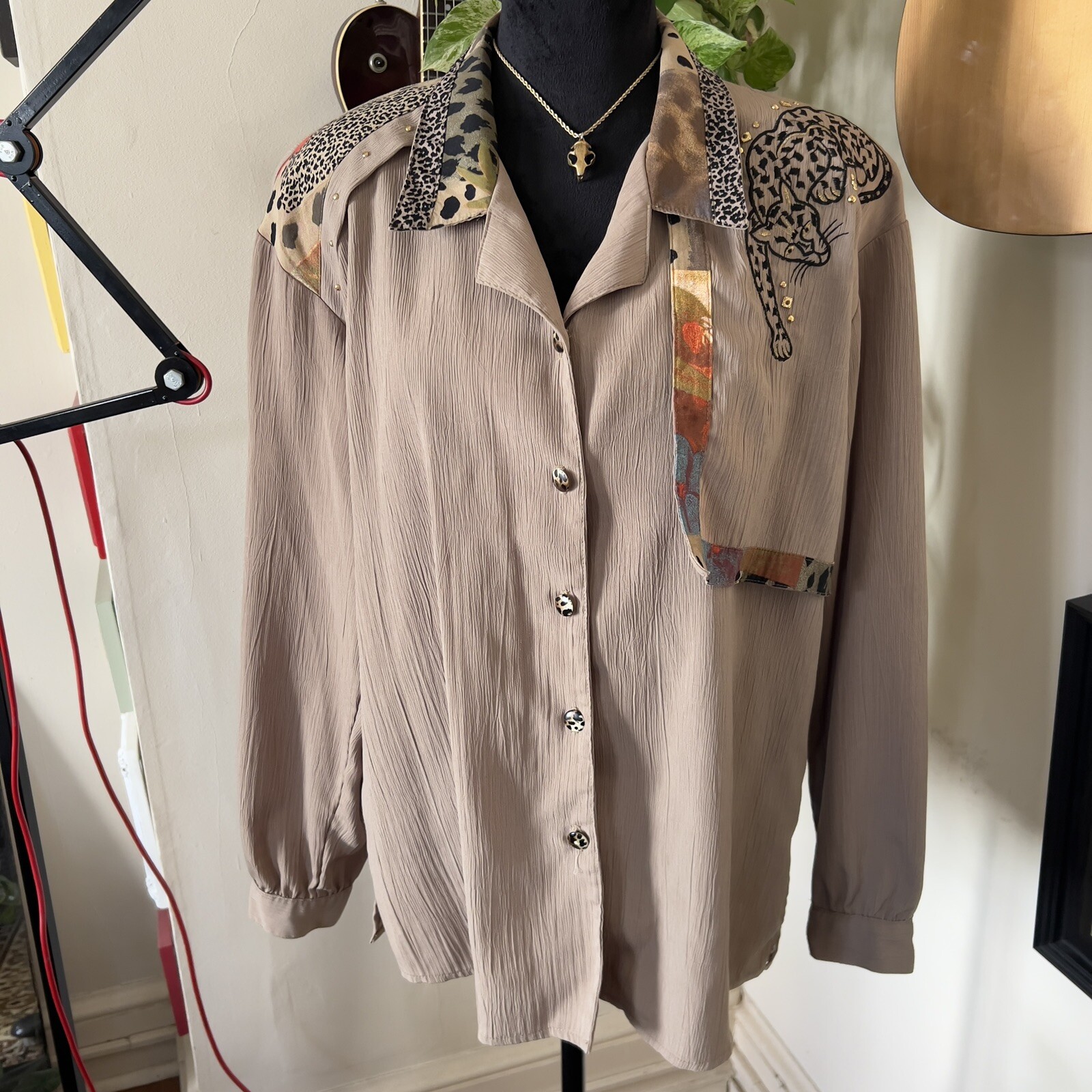 Vtg 80s 90s Nancy Bolen City Girl Leopard Shoulder Blouse – Size Large