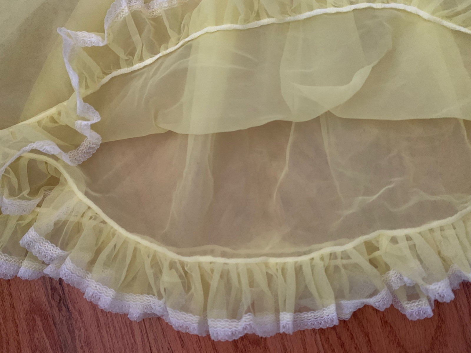 Vtg Yellow Chiffon Nylon Double Layer Half Slip Size 5 Small