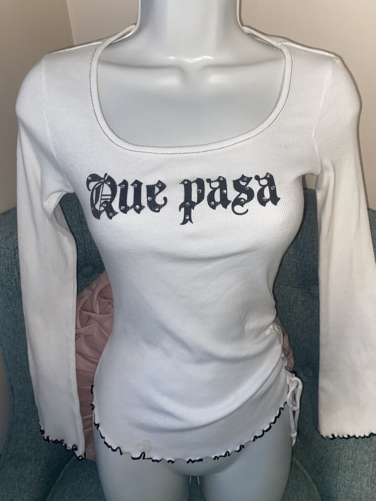 Vintage 90’s Black & White Longs Sleeve T Que Pasa by Fang Glam Small RARS