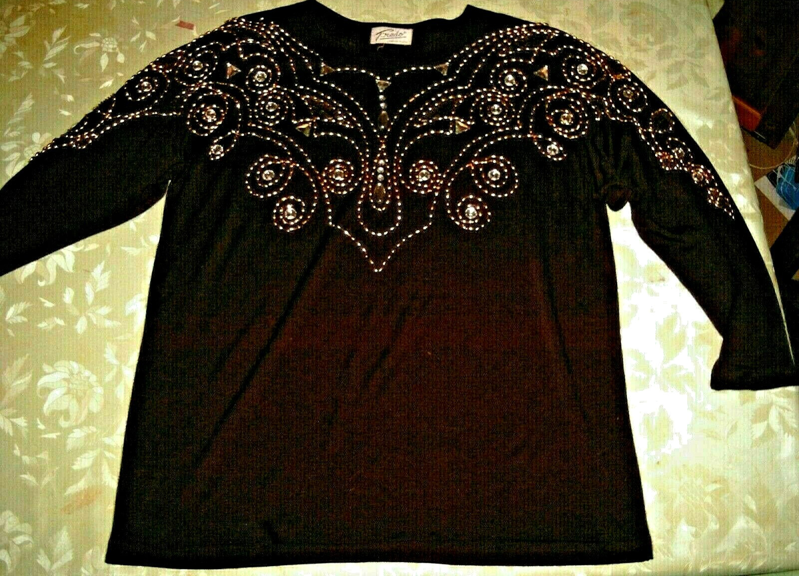 Vintage ladies lightweight jumper with rhinestones Fredo PRET-A PORTER size 40/42 90s
