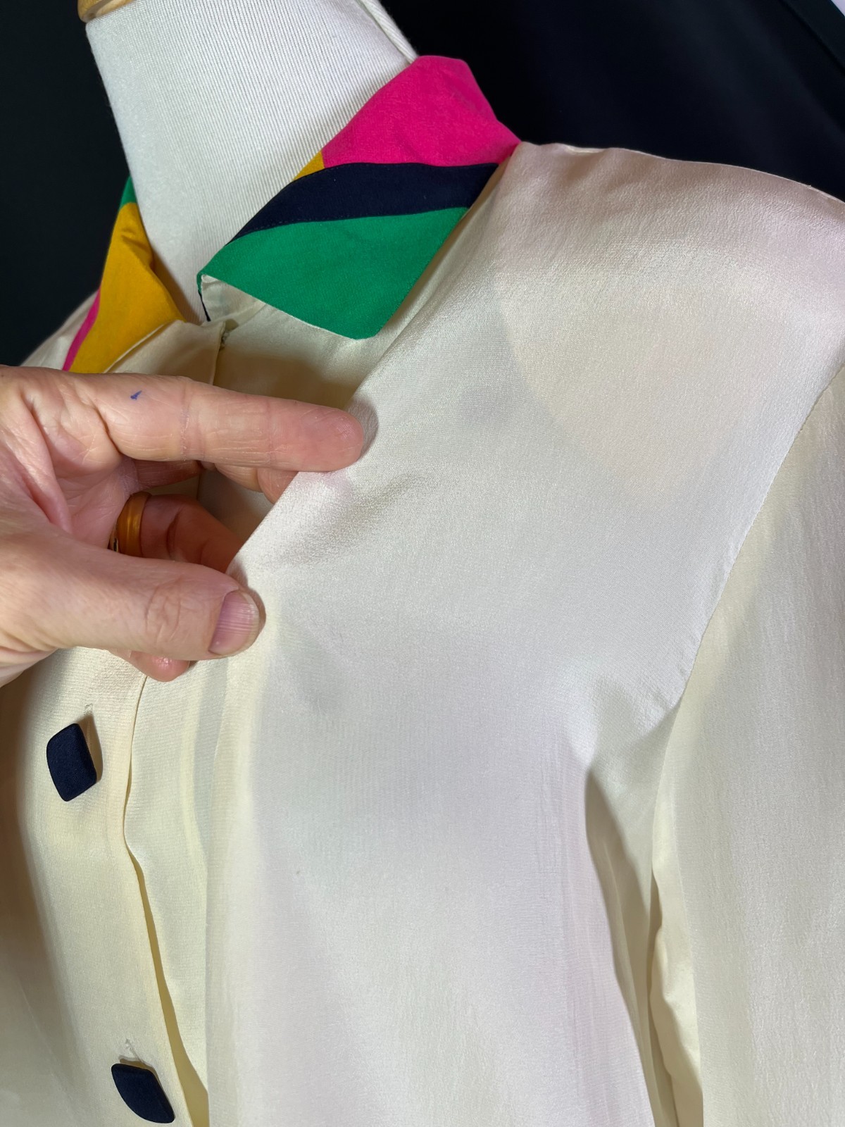 Vintage Jos. A Bank Women’s 16 Silk Button-Up Shirt Cream Colorful *Flaw