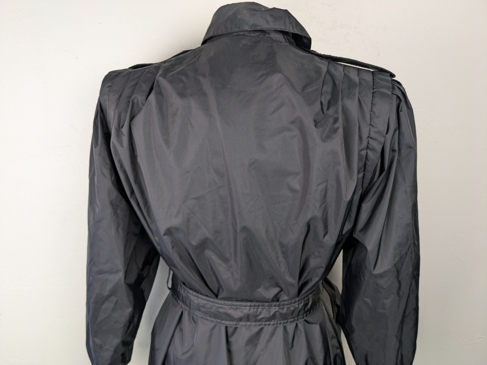Vintage Women’s Rain Coat Long Black Trench Fog Nylon Jacket Pleated 5/6