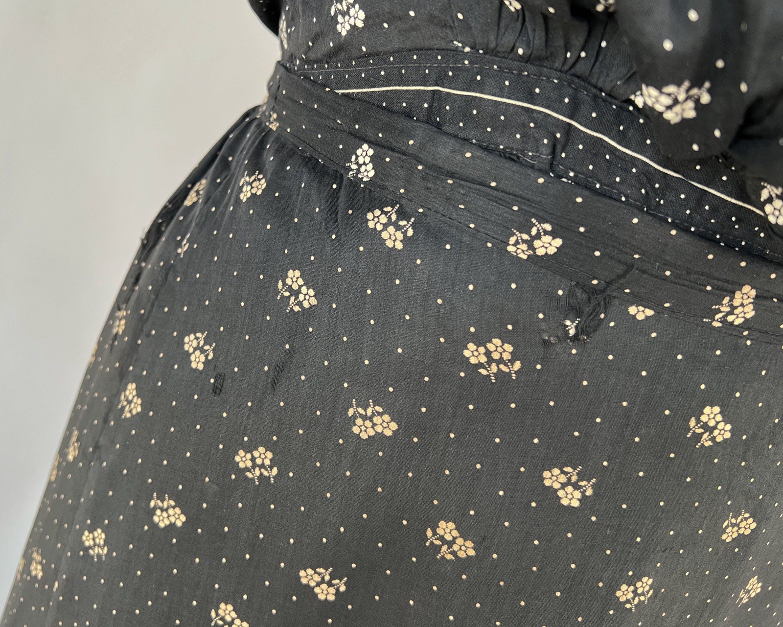 Antique Victorian 1890s 1900s Black Floral Calico Dress Set Prairie M 29 30 W