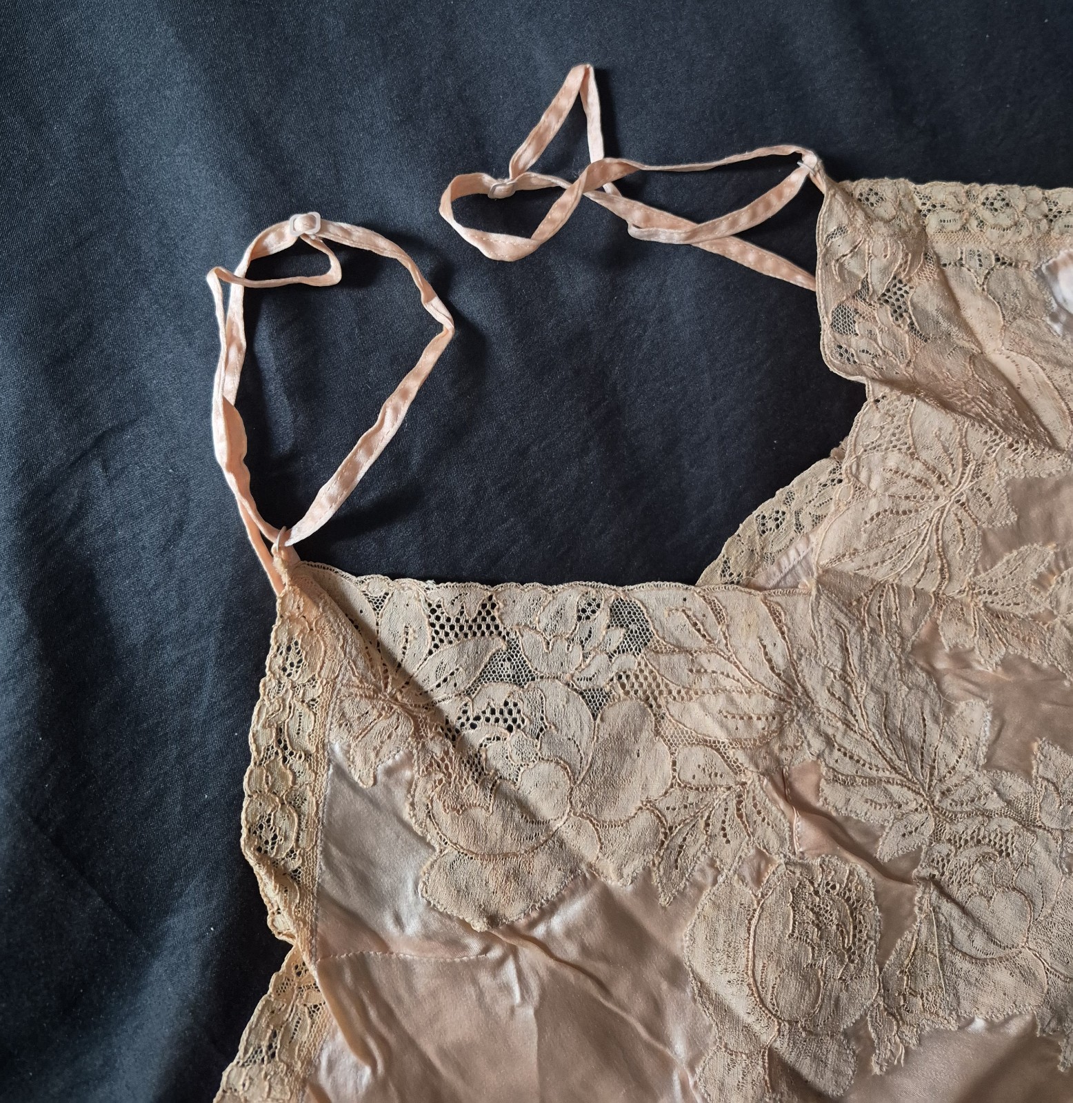 Vintage 1940s Pink Satin Unbranded Full Slip Size 34 Ex.