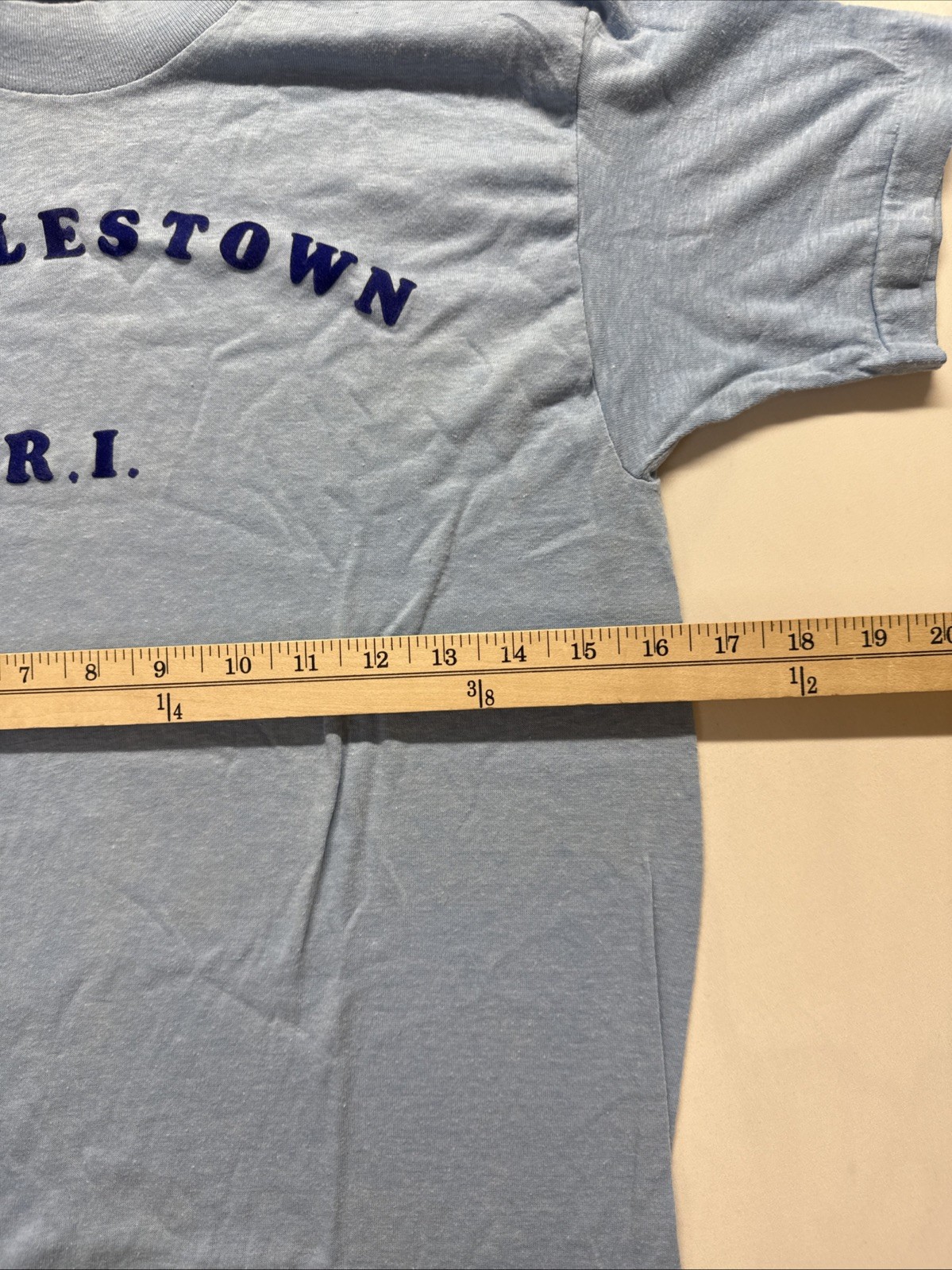 Vintage 80s Charlestown RI T-Shirt Light Blue Roach Tag L USA Single Stitch
