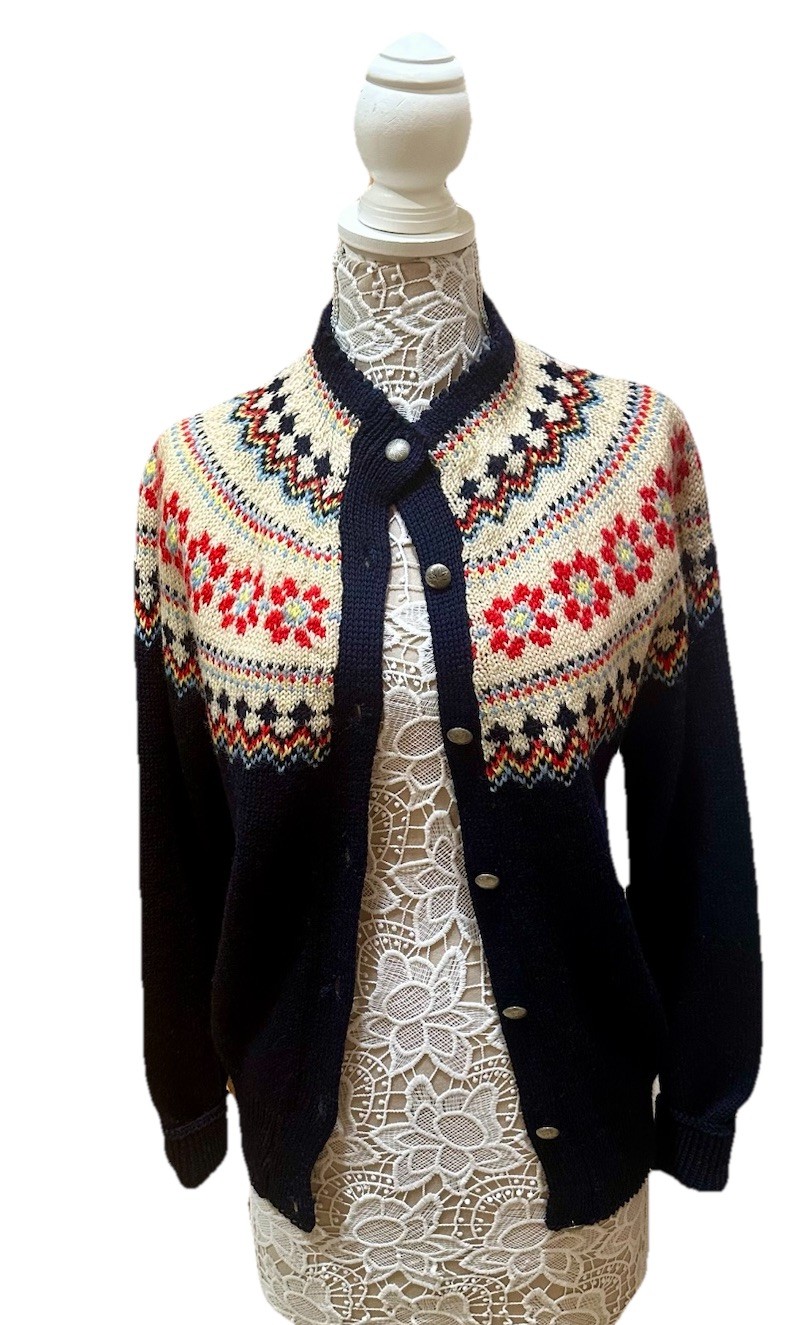Vintage Norwegian Hand Knit 100% Wool Sweater 50’s With Pewter Buttons Size L