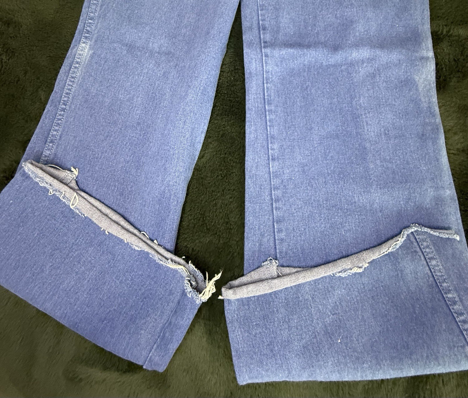Vintage National Shirt Shops Jeans Machine Embroidered Eagle Jean 32×27 Raw Hem