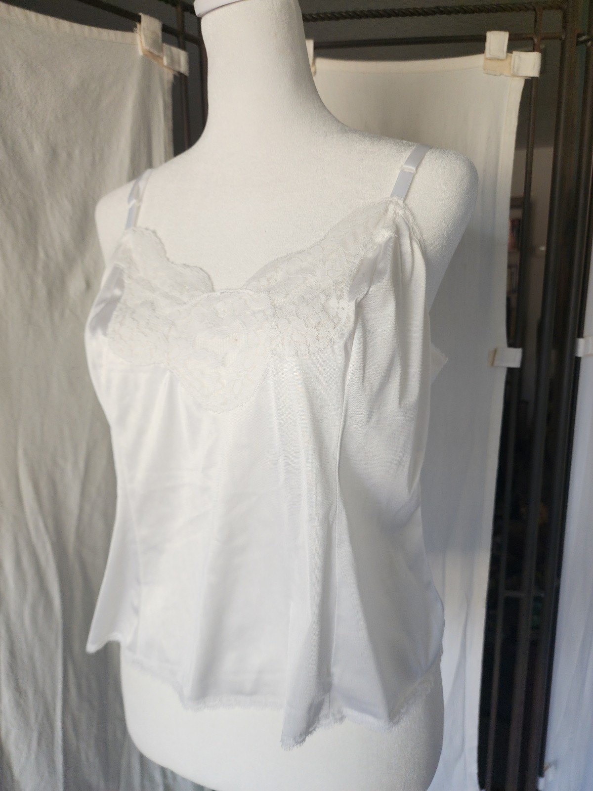 US Vintage Lot 3 Lace Camisoles 1 SEARS 1 JCPENNY 1 Unbranded 38″ Large EVC