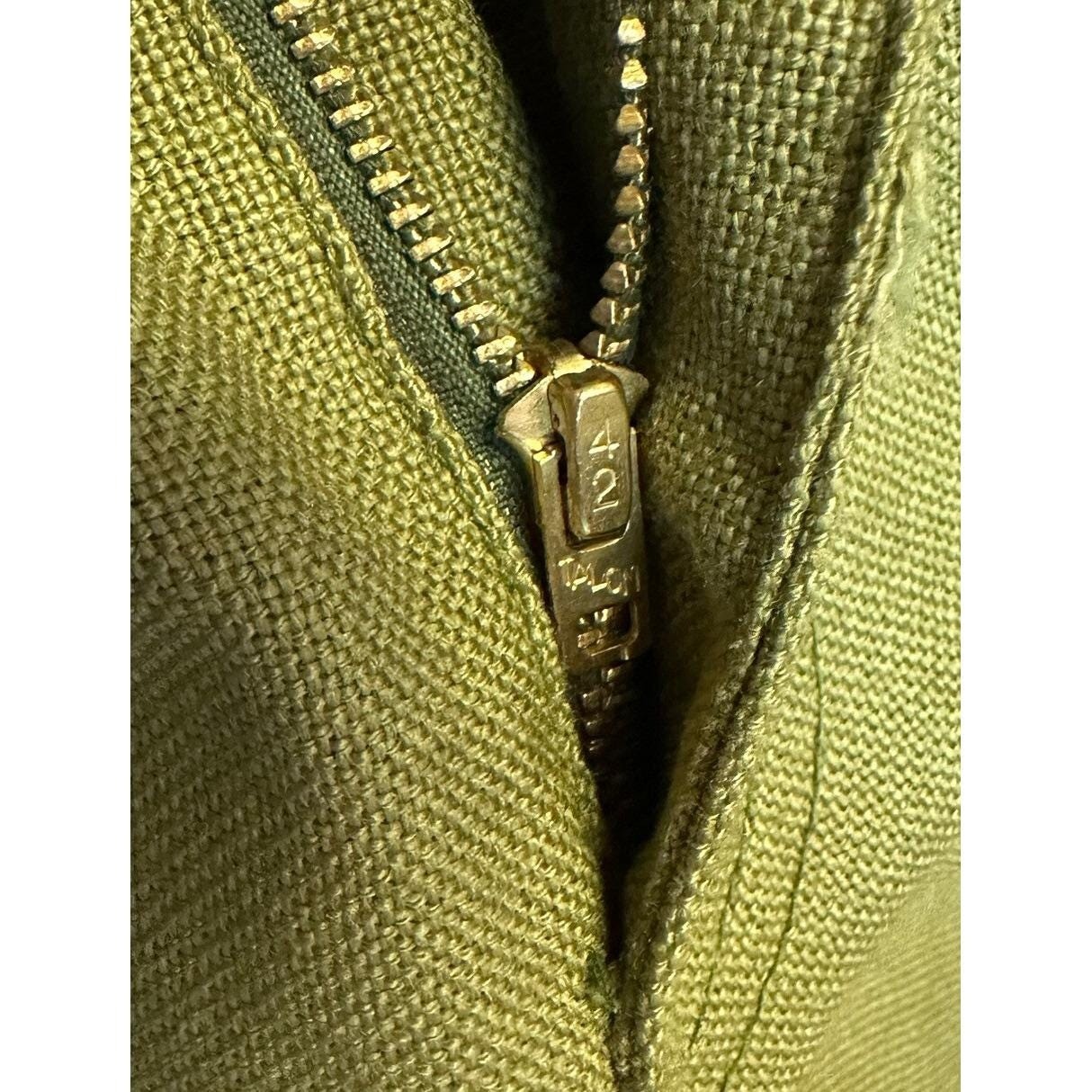 Vtg Levi’s for Gals Sta-Prest Big E Avocado Green Pants Jeans 27″ Waist NOS