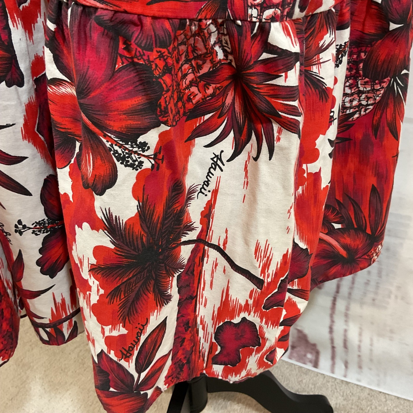 Vintage Made in Hawaii Red Tropical Hibiscus Floral Off Shoulder Muumuu Dress L