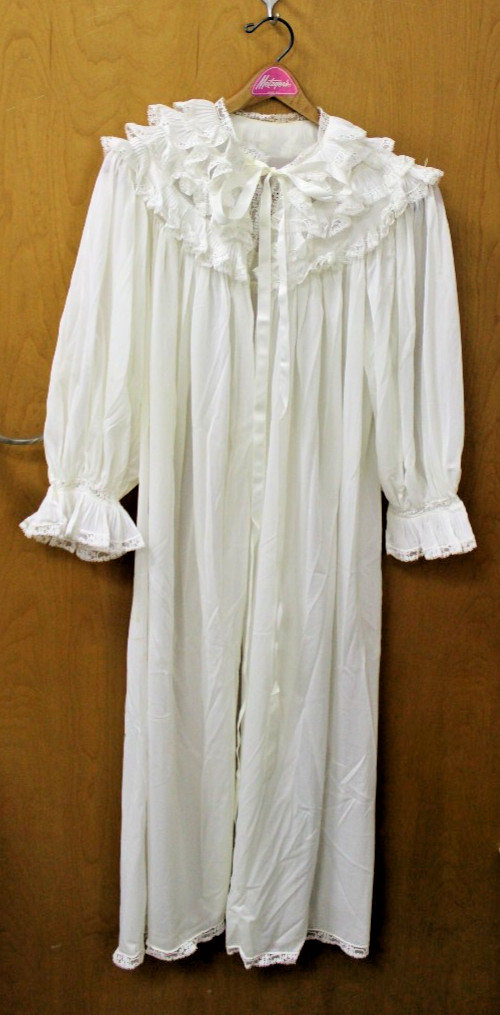 Vintage Nylon Babydoll Peignoir Robe White Lace, Small, San Souci, Pinup Trad.