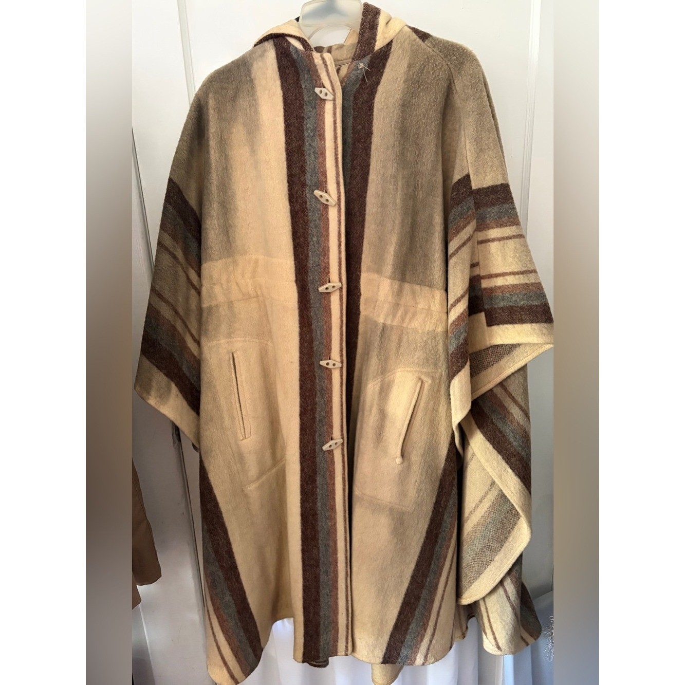 Vintage 70s Casa De Lana Uruguay Virgin Wool Striped Cape Poncho Hooded Coat M
