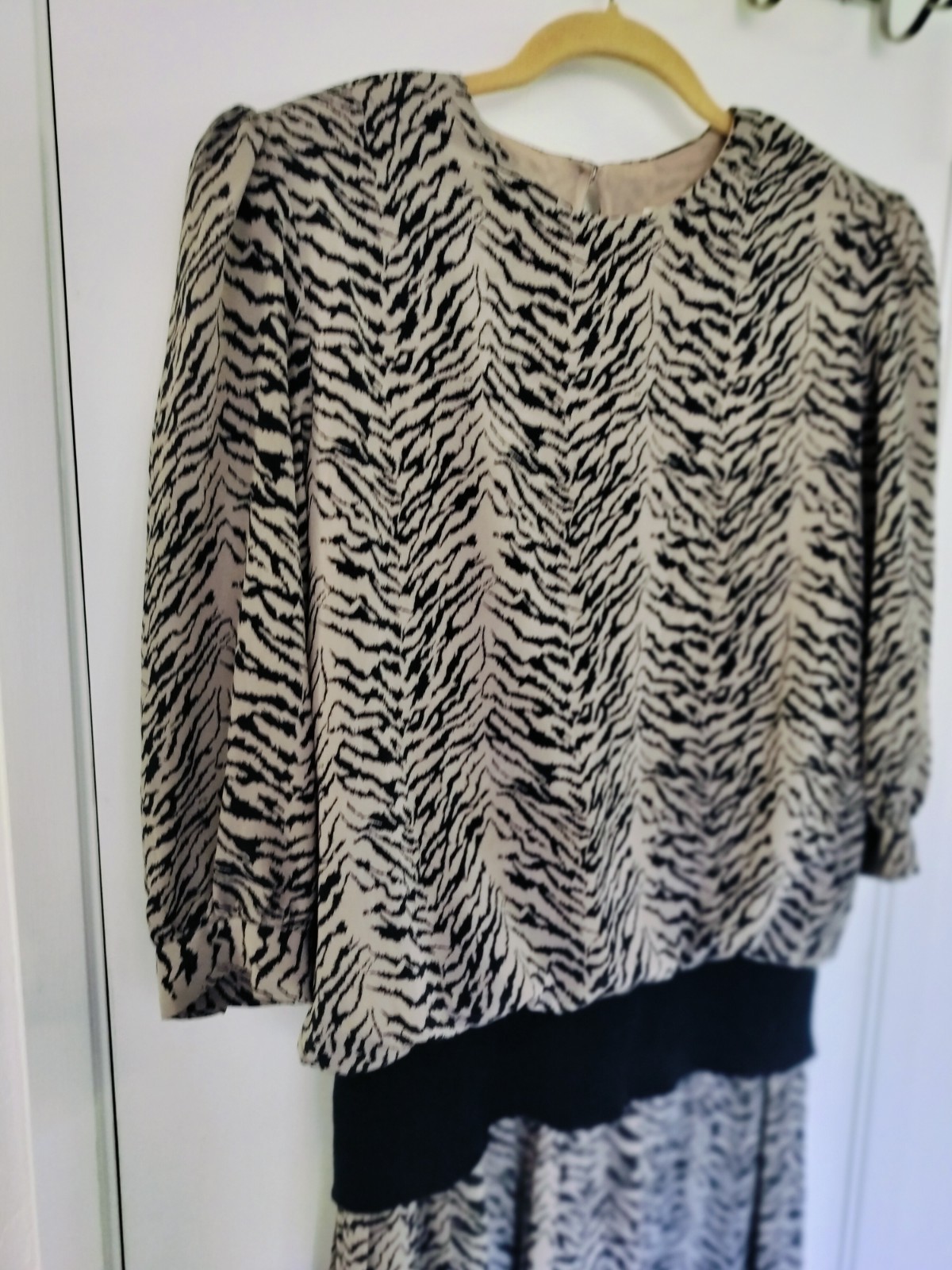 Vintage 80s Liz Roberts Zebra Print Pleated Midi Drop Waist Dress Medium
