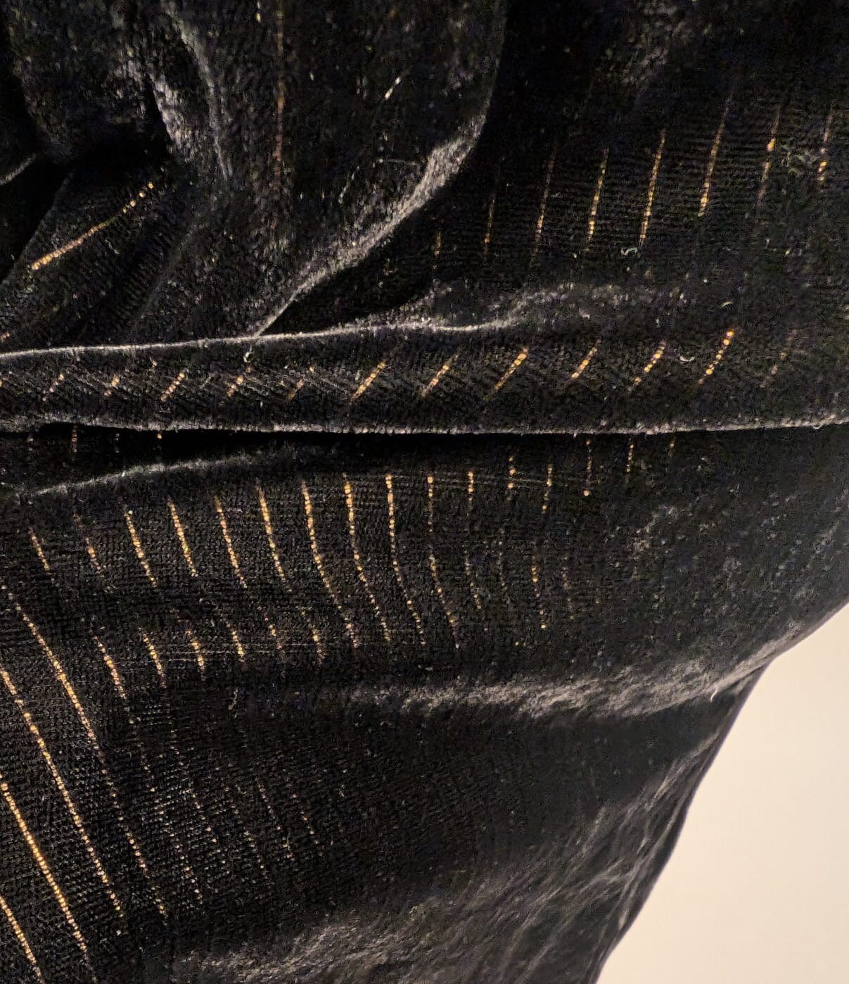 1940’S METALLIC GOLD LAME LACE + LAME PINSTRIPED VELVET DRESS