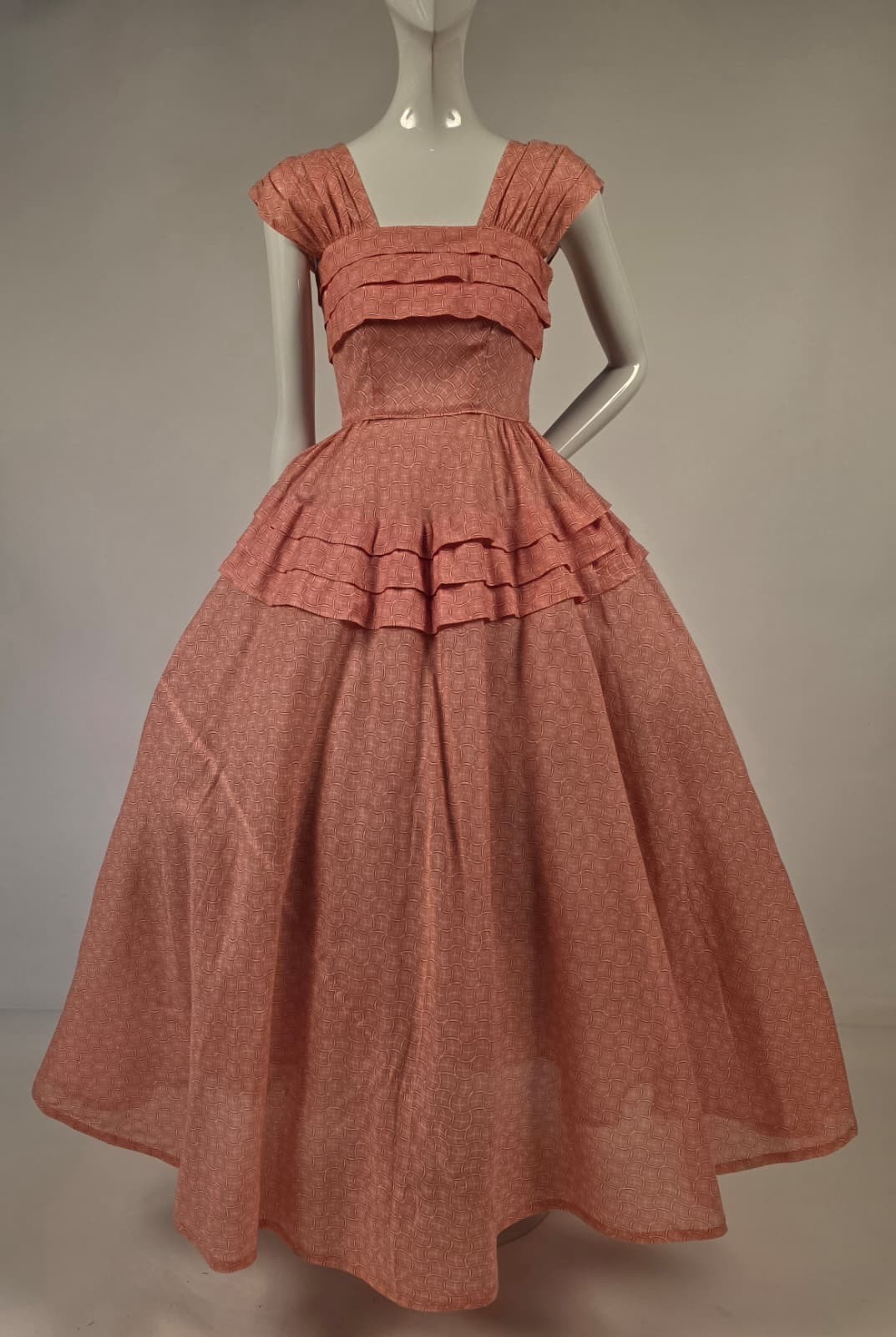 VINTAGE 1930’S PRINT COTTON DRESS W MASSIVE FULL SKIRT + PLEATED BODICE