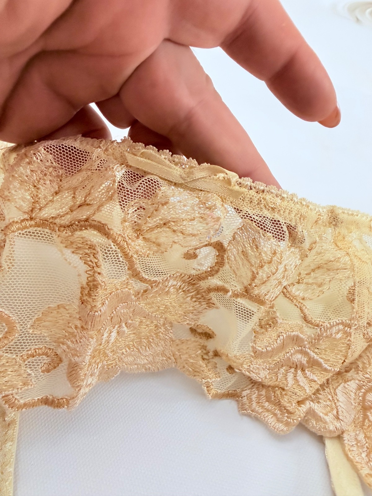 Vintage nude Lace Suspender Belt Garter Belt UK 8 EU 40 Size it2. S Floral Lace