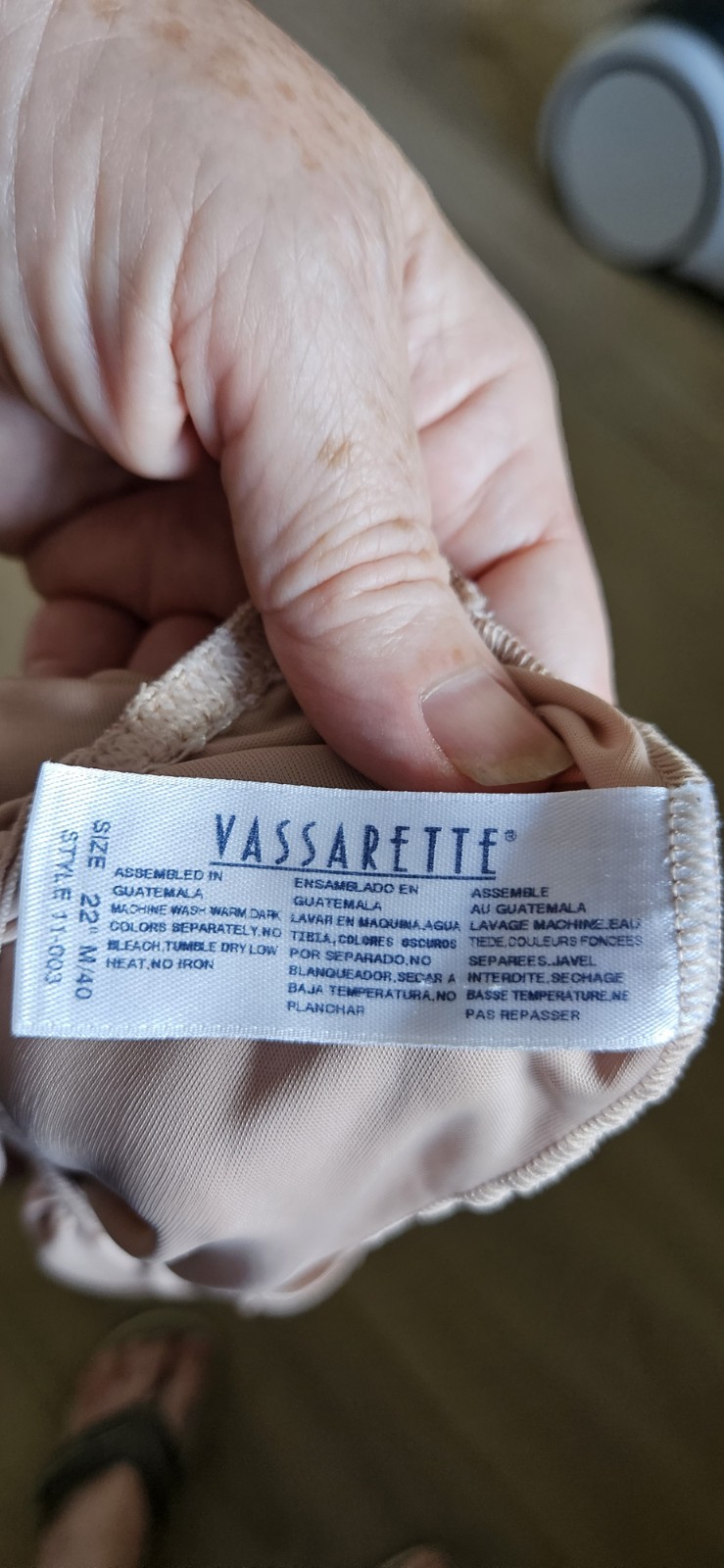 Vintage Vassarette Beige Liquid Knit Stretch Polyester A-line Half Slip L 22″