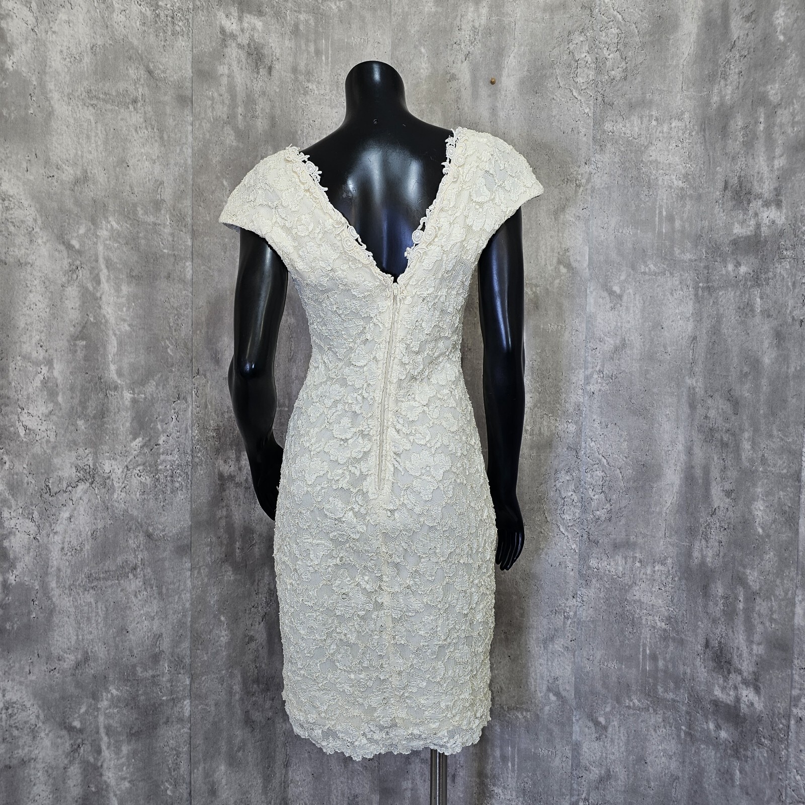 Vintage 80s 90s Molly Malloy Womens M Ivory Lace Wiggle Dress Cocktail Party