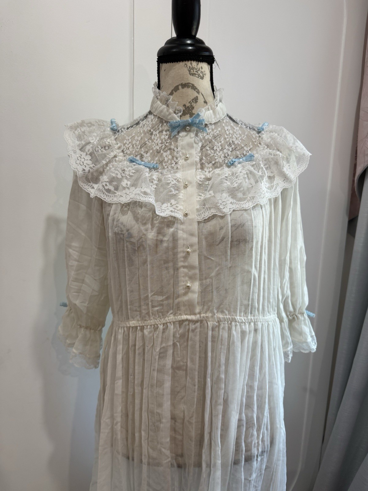 Vintage N’ THINGS Prairie Dress Cream Gauze Waist 25”-32” Sz M/L Ruffle Lace USA