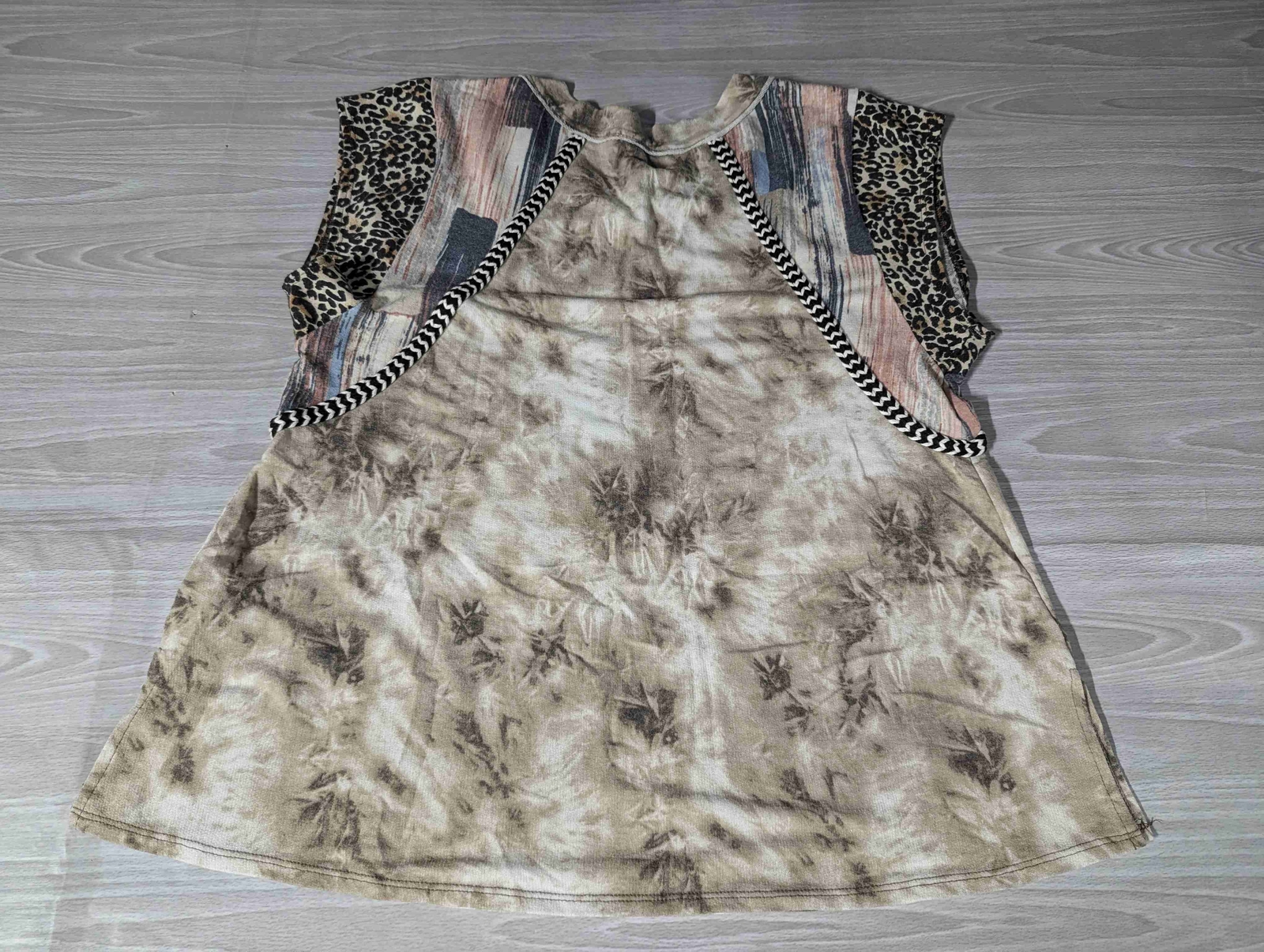 Ces Femmes Top Large Lg L Soft Sleeveless Leopard Tie Dye Striped Blouse Shirt