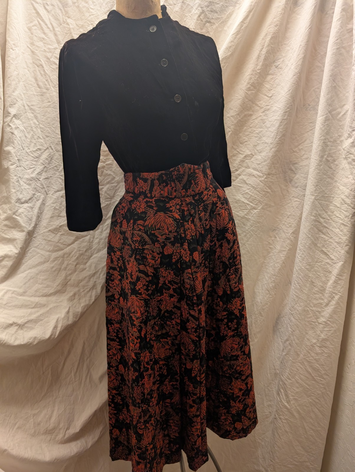 Vtg 50s Red & Black Skirt By Hobbies for Lorch of Dallas & 40s Velvet Top S/M