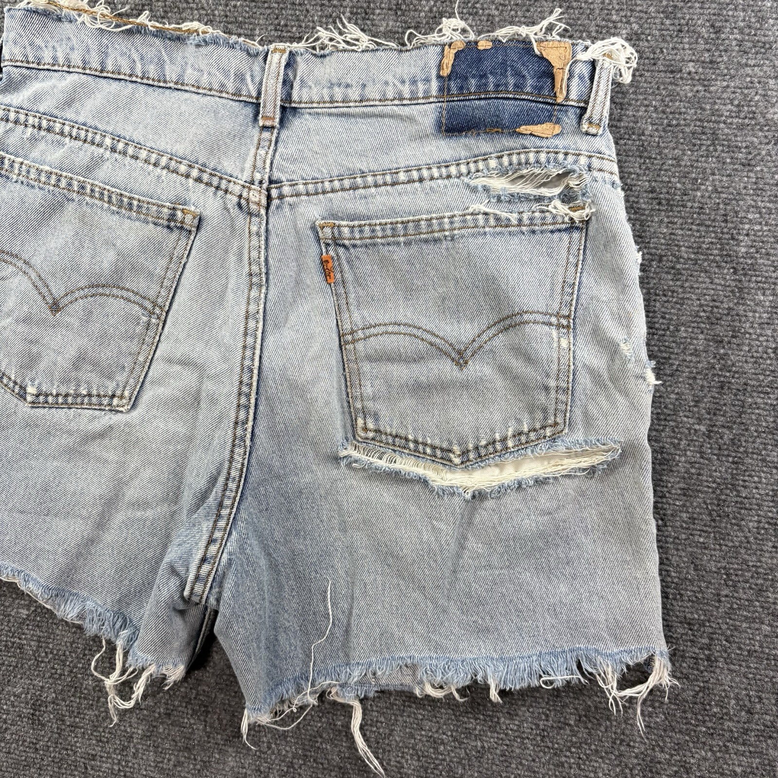 VTG Levis Orange Tab Distressed Cut Off Denim Shorts 34 (Fits 32) Studded Cheeky