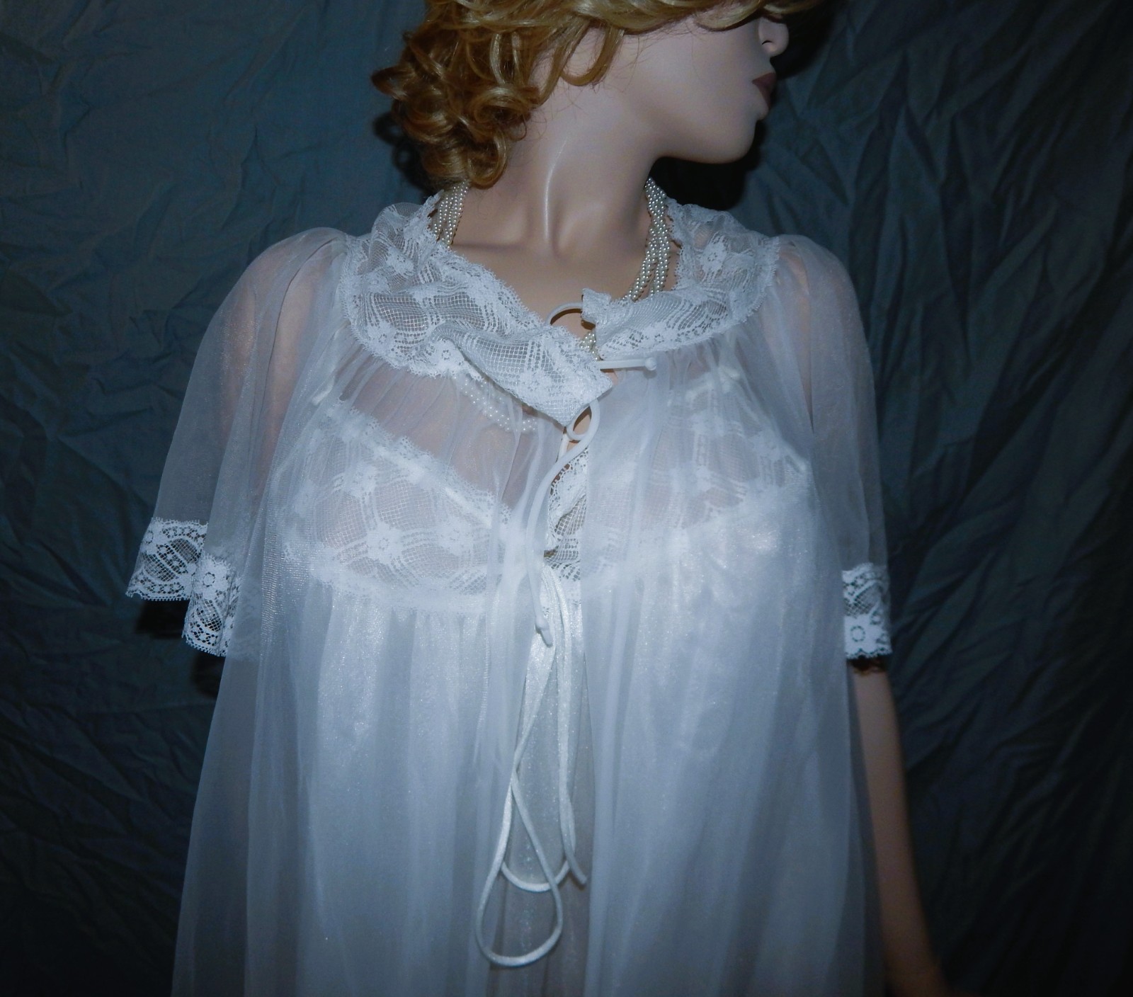 VTG JC Penney Wedding White Full Length Nylon Gown and Robe Peignoir Set S 32-34
