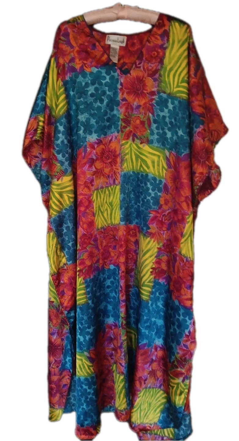 VTG 80s Patricia Leigh Muumuu OS Patchwork Bohemian Caftan Patio Dress Mrs Roper