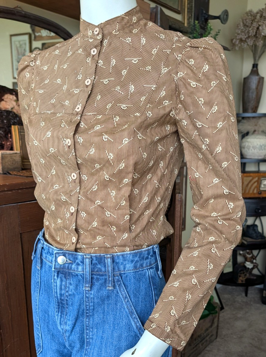 70s 80s Vintage Prairie Victorian style button front top blouse Longsleeve S