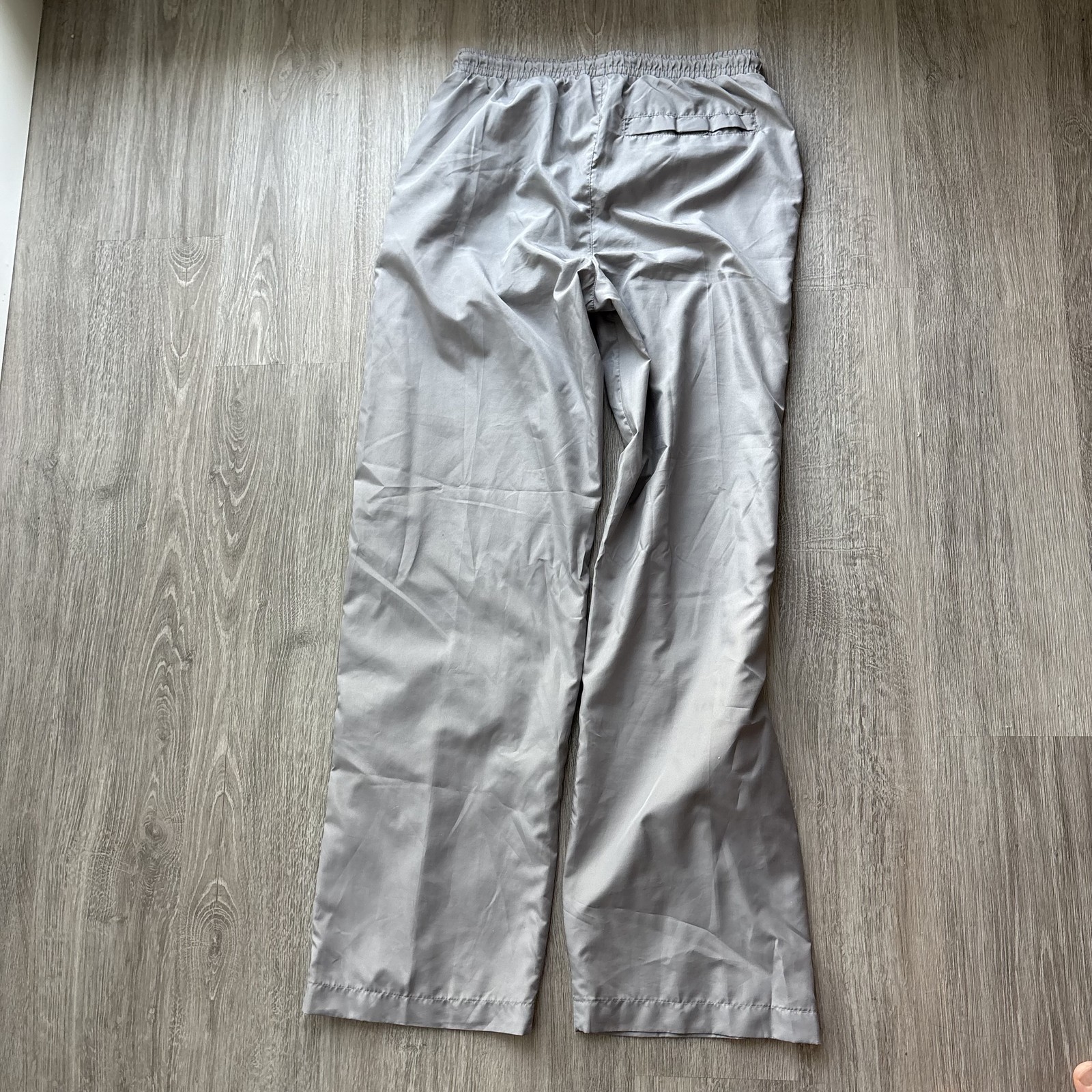 Nike Women’s Track Pants Grey Baggy Y2K Vintage Mesh Lined Ankle Zip Size S