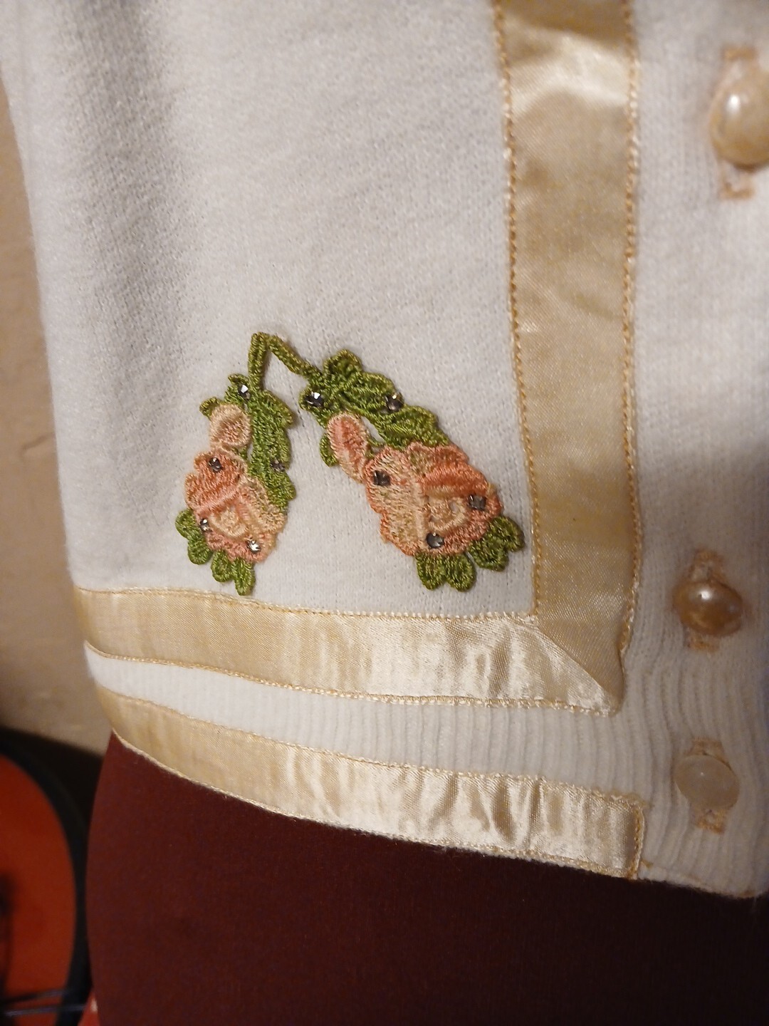 Vtg 50s Angora Ivory Wool Floral Sweater satin floral appliques Lovely!