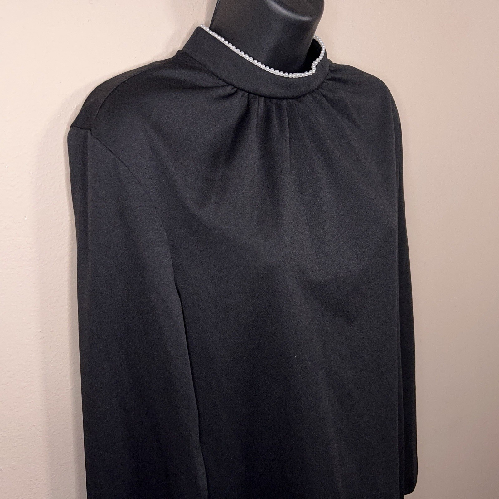 Vintage Ko Ko Knit Black Mock Neck Blouse Long Sleeve High Collar Pearl Accent