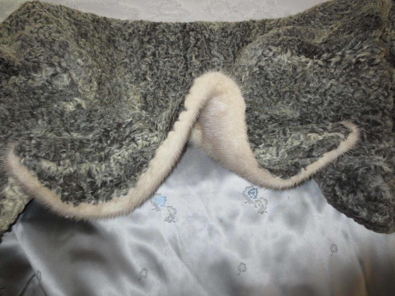 LADIES Norman Littmann CURLY LAMB FUR COAT w/HALF BELT &MINK FUR COLLAR W/Hanger