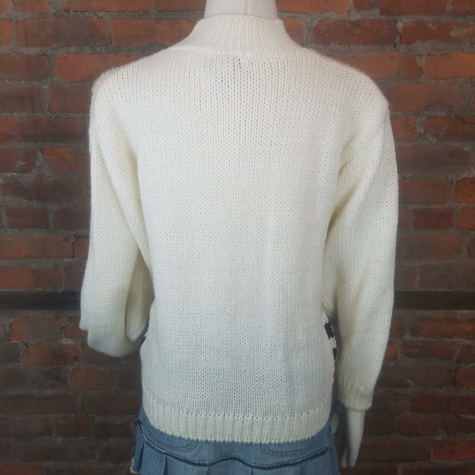 Vintage Spice of Life Womens Sweater Embroidered Flowers Size M Ivory Multi