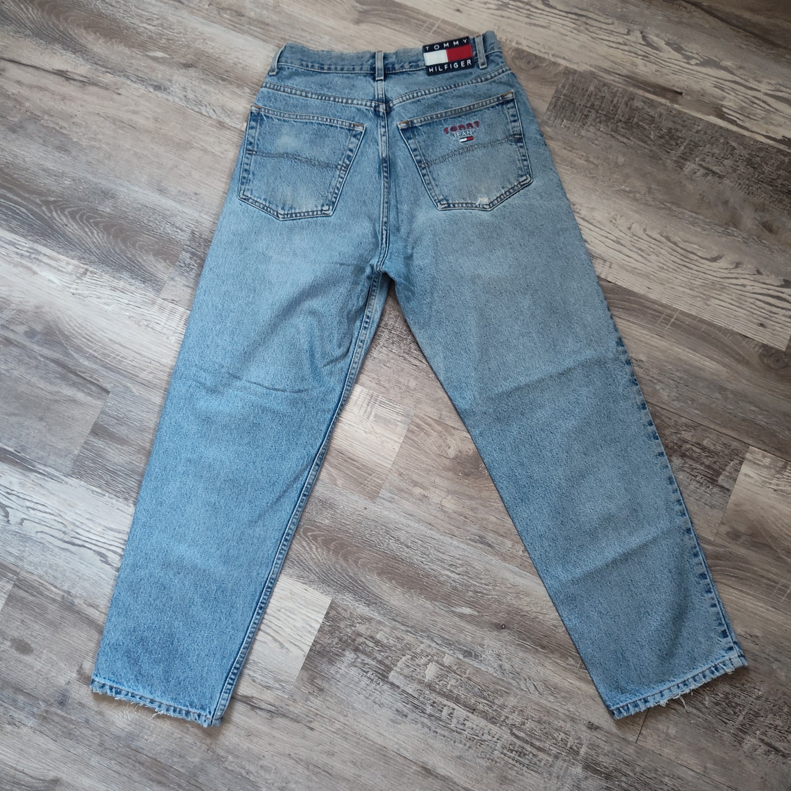 Vintage Tommy Hilfiger Jeans 32 x 30 Blue 90s High Waist Flag Logo Wide Leg