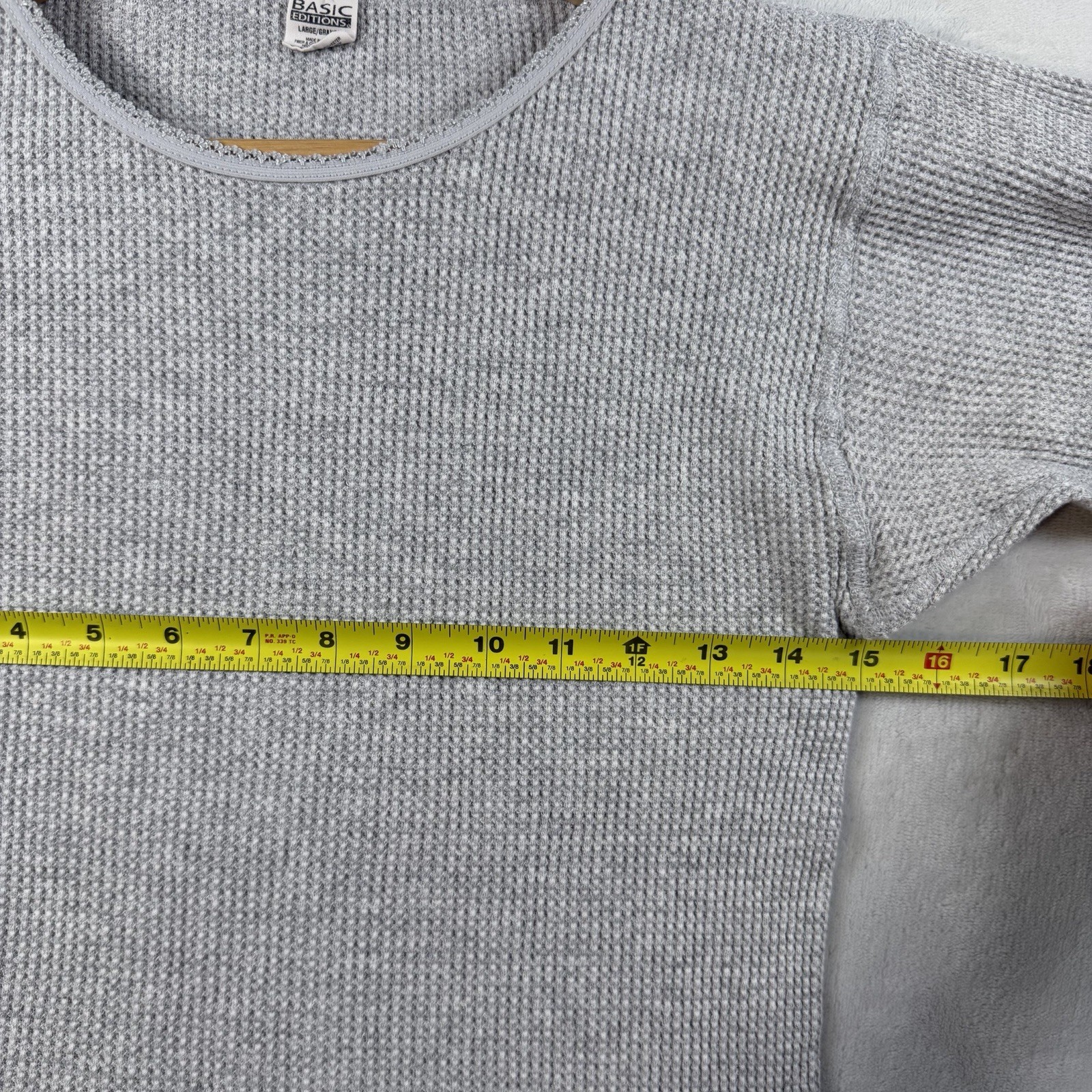 Vintage 80’s Streetwear Thermal Waffle Knit Long Sleeves T-Shirt Women Size L