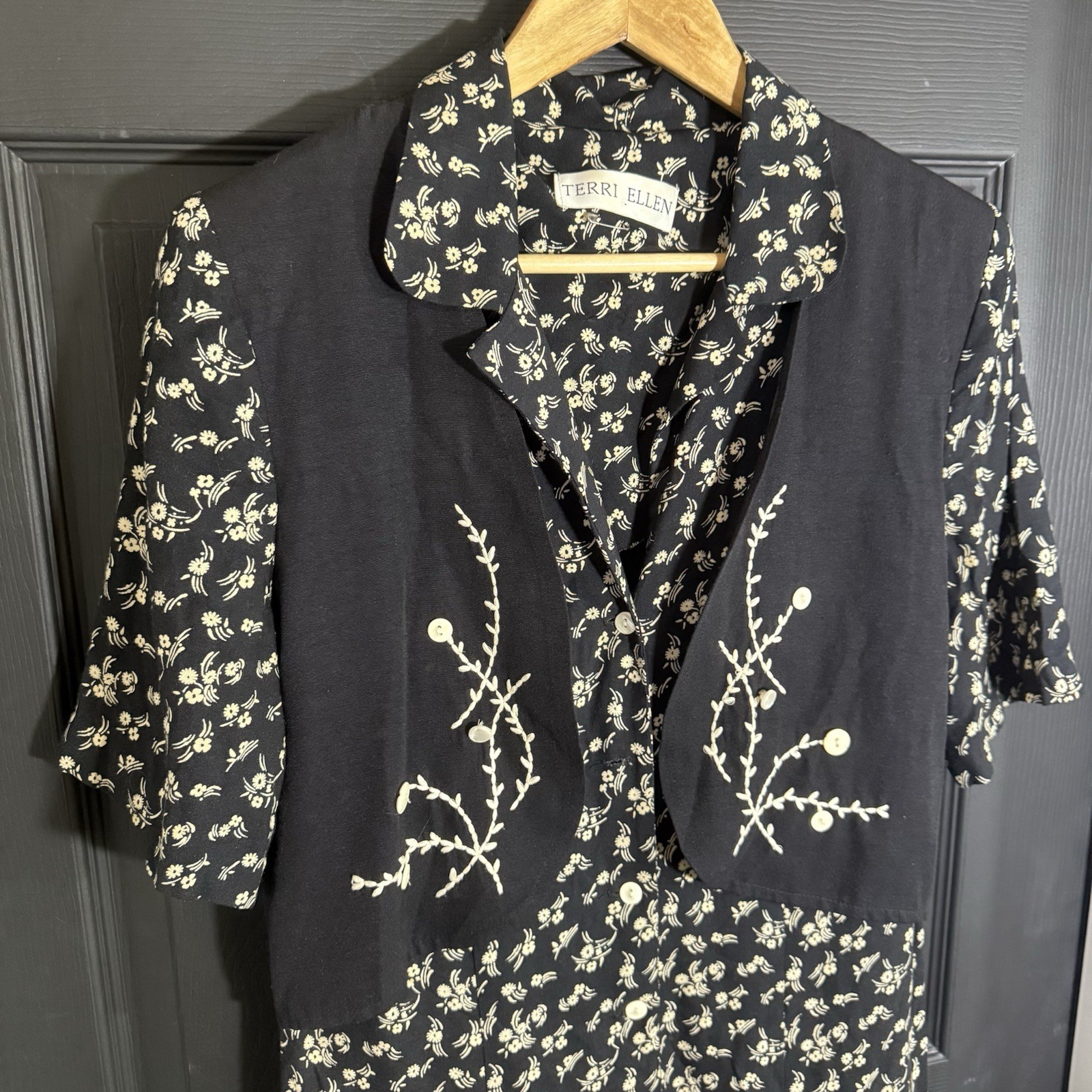 Terri Ellen Vintage Dress Button Up Collared Maxi Cottage Core Black Floral 10T