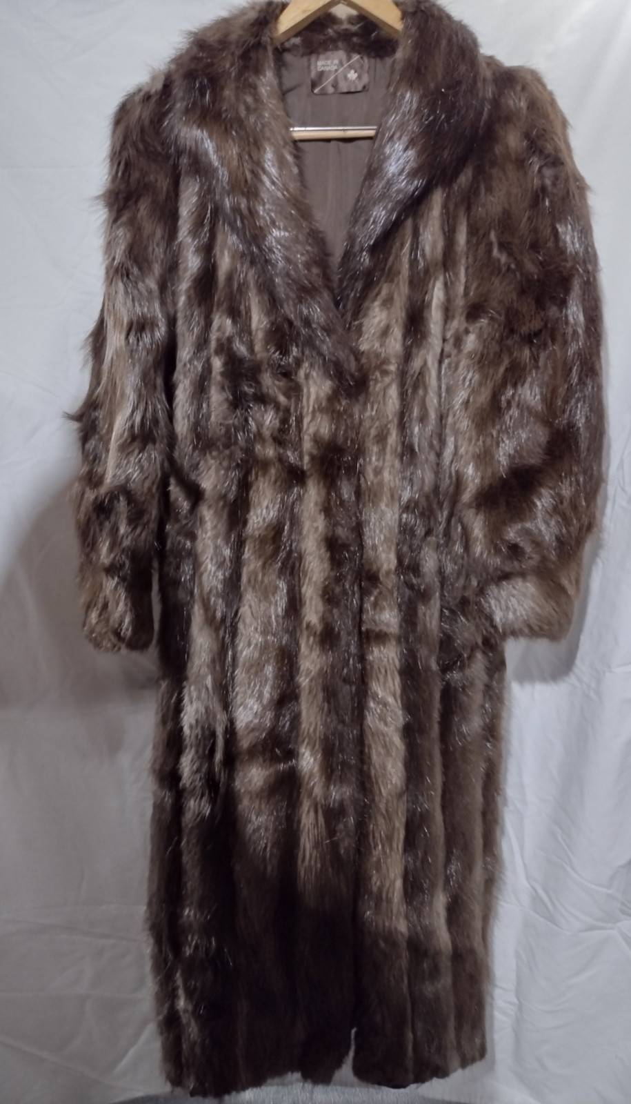 Vintage Canada Made Full Length Beaver Fur Coat Size Unknown – See Measurements