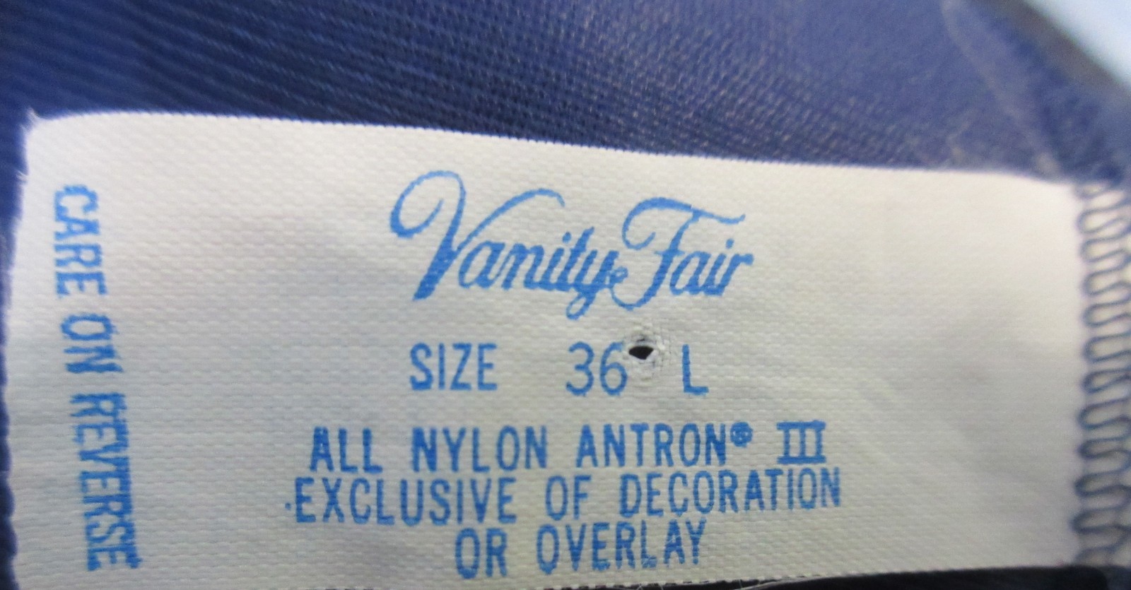 vintage size 36 VANITY FAIR MIDNIGHT BLUE mega LACE NYLON full slip NIGHTGOWN