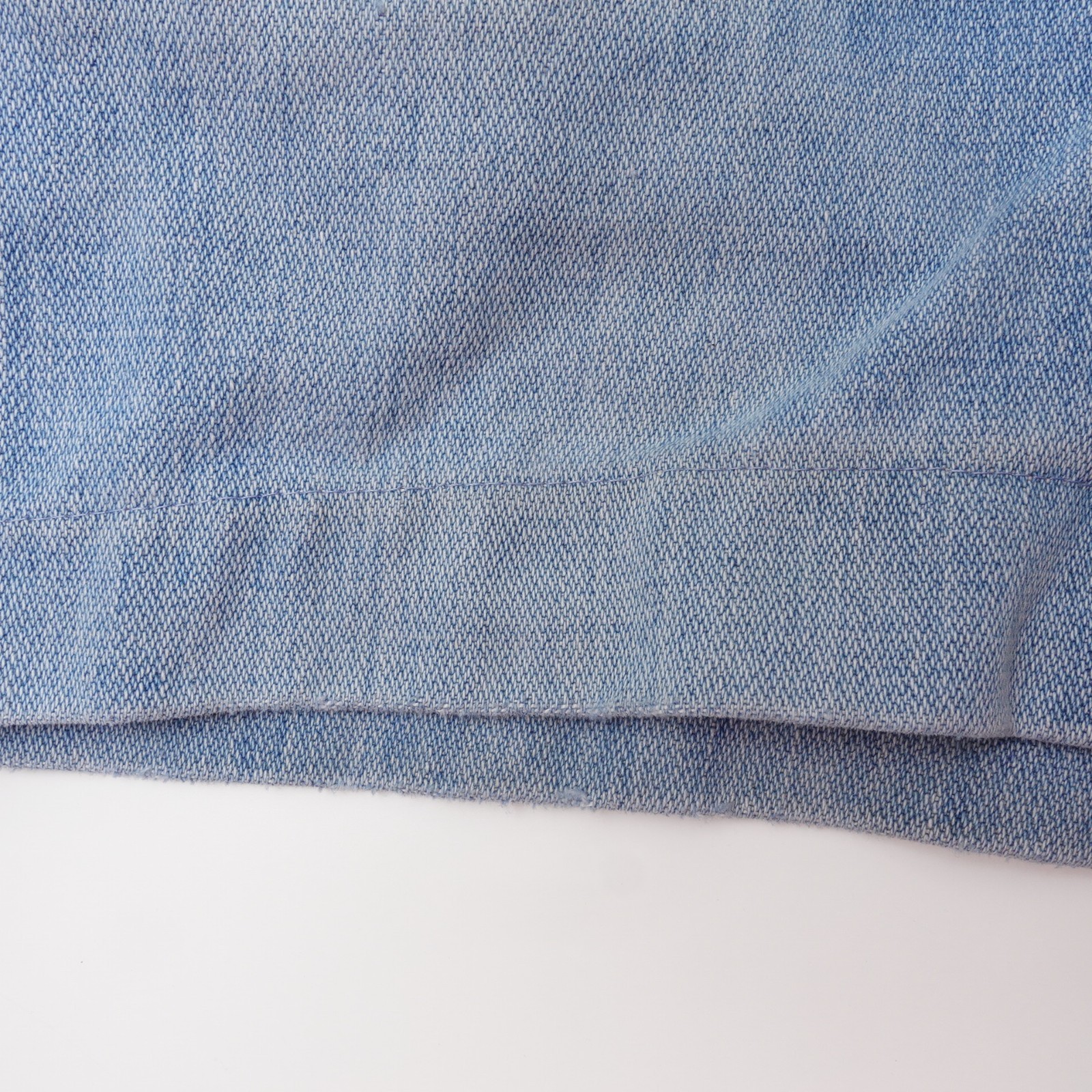 Vintage 70s Wrangler No Fault Denim Jean Shorts Made in USA Size 30 4″ Inseam