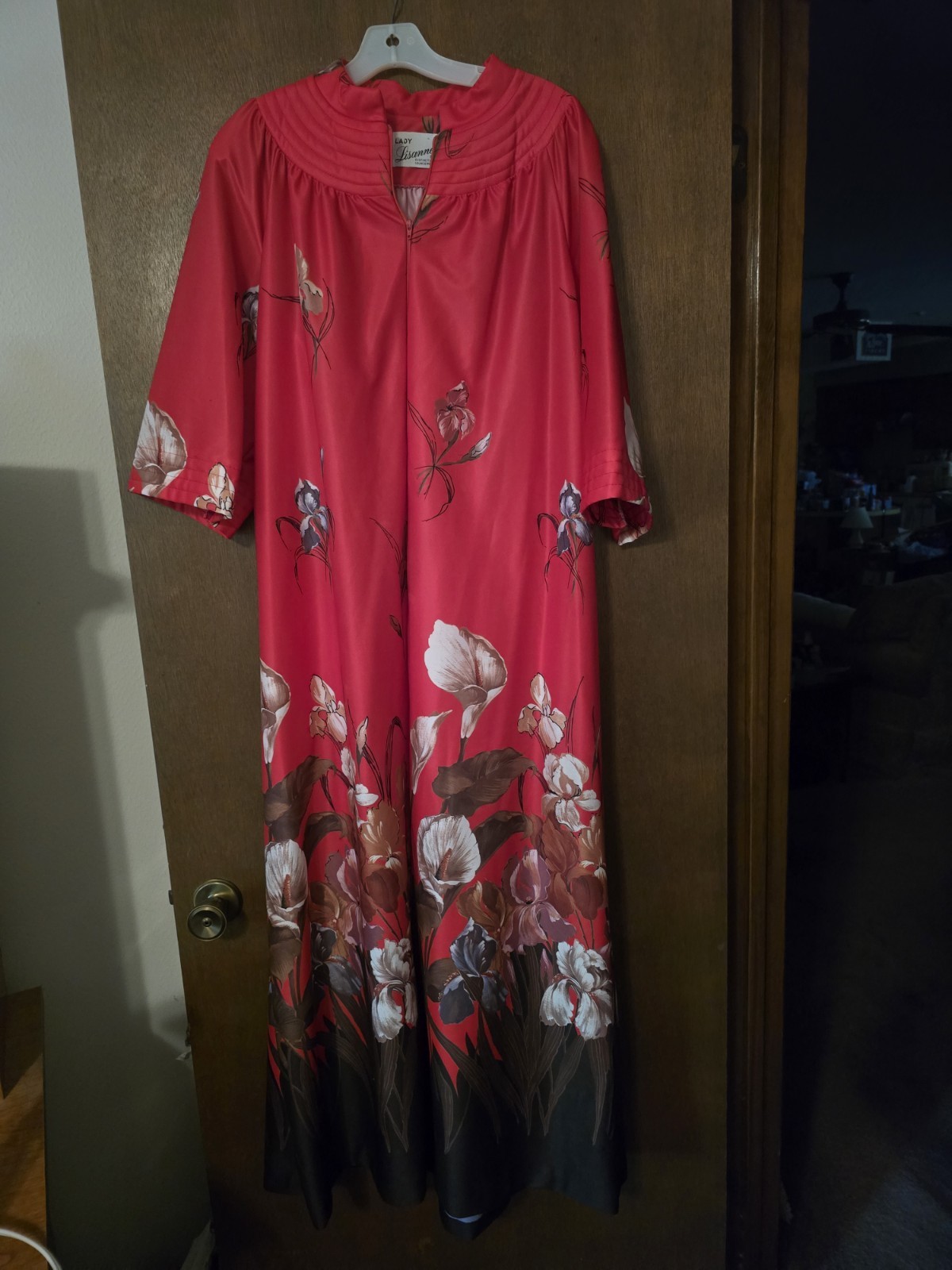 VINTAGE LADY LISANNE LOUNGEWEAR LARGE RED FLORAL ZIP ROBE GRANNYCORE