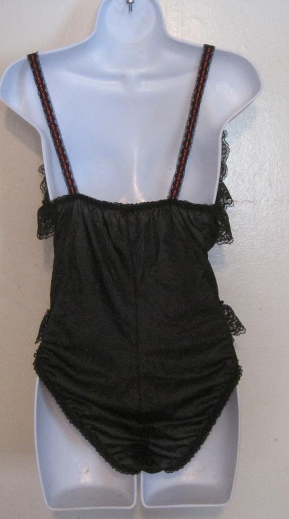 Delicates misses sz Small S black red lace Sexy rouching teddi j138